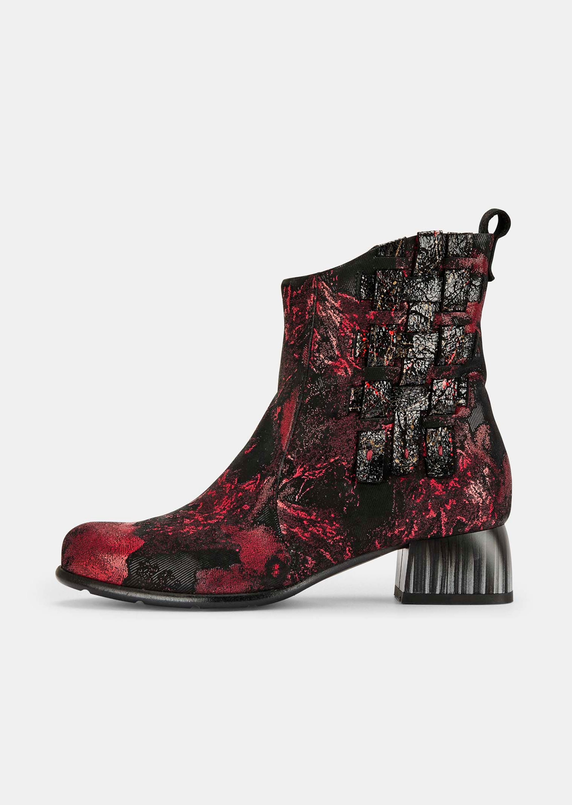Stiefeletten mit Lederbändchen und Blumenmuster