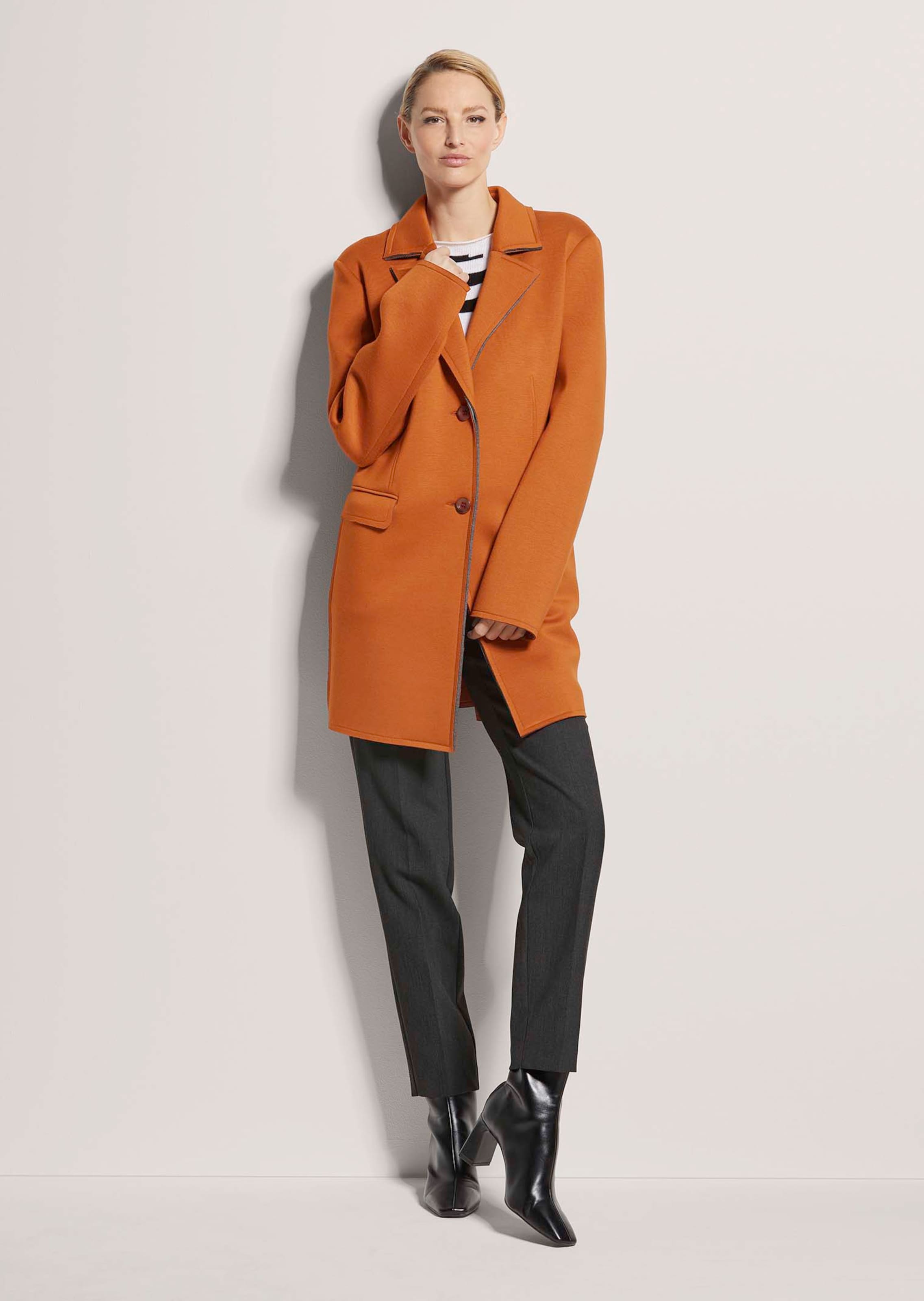 Coat thumbnail 3