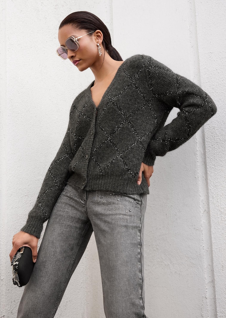 Strickjacke mit Rautenmuster und Pailletten