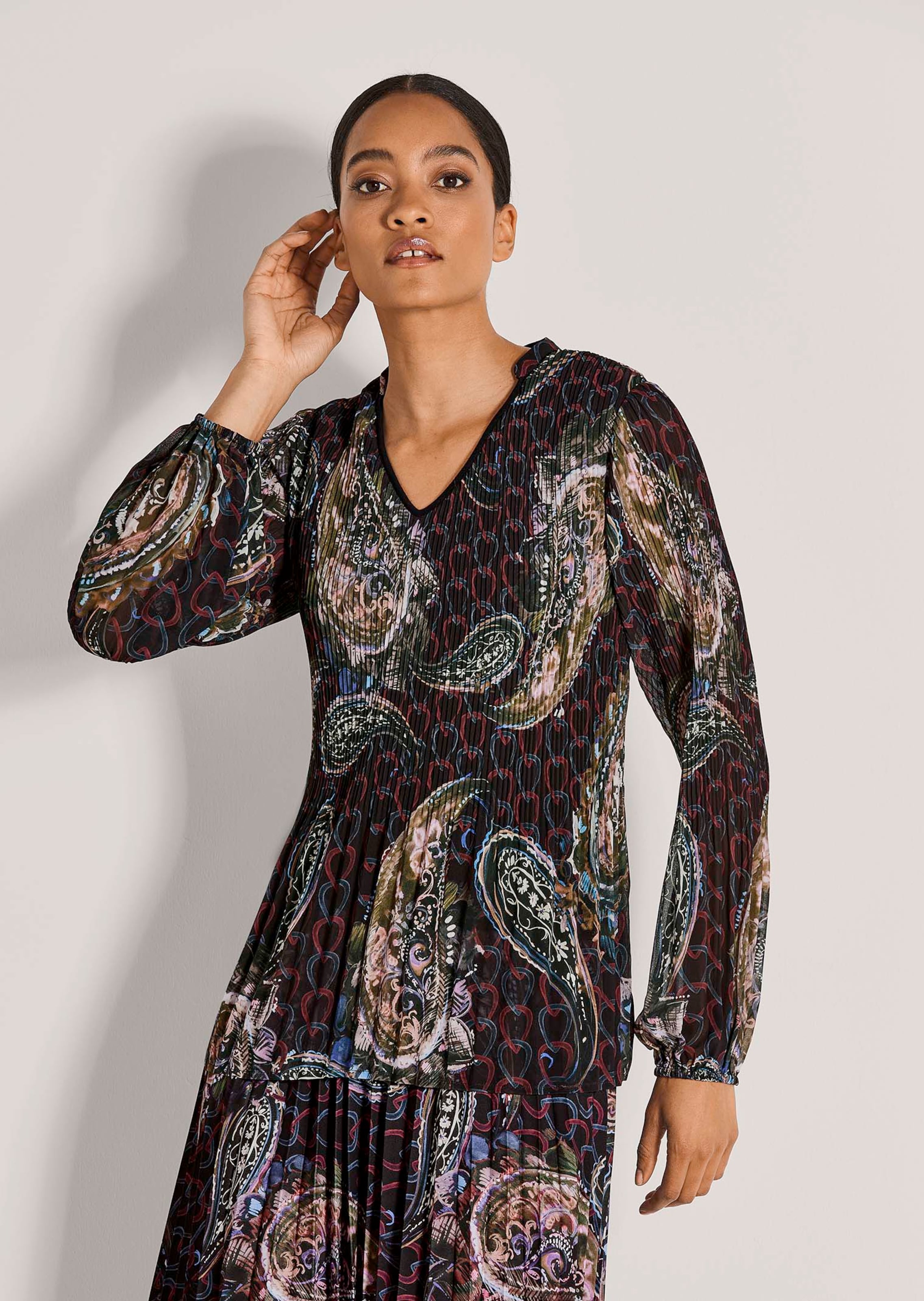 Plissee-Bluse mit Allover-Print