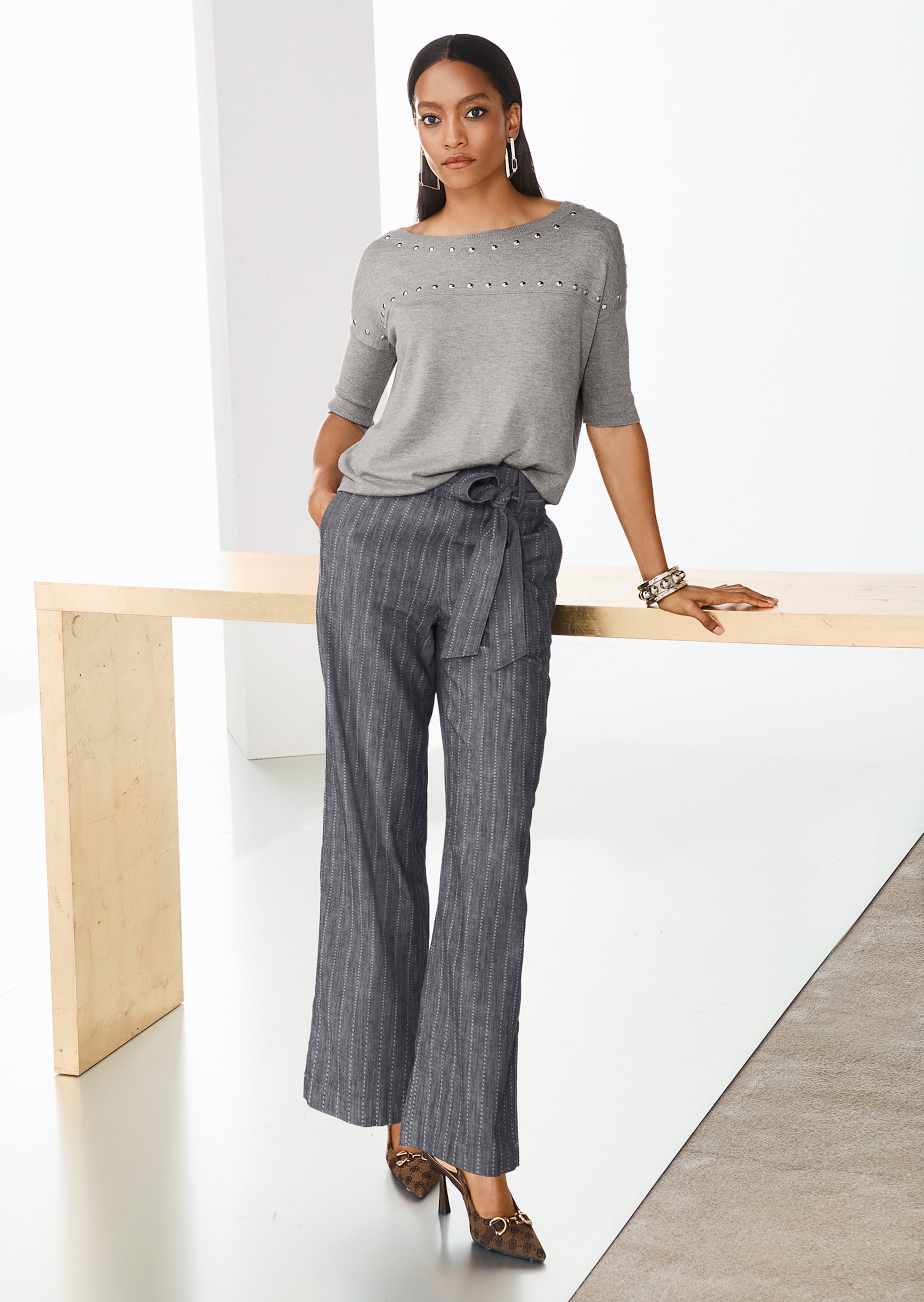 Pull-on wide-leg trousers