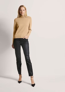 Figurnaher Feinstrickpullover thumbnail 3