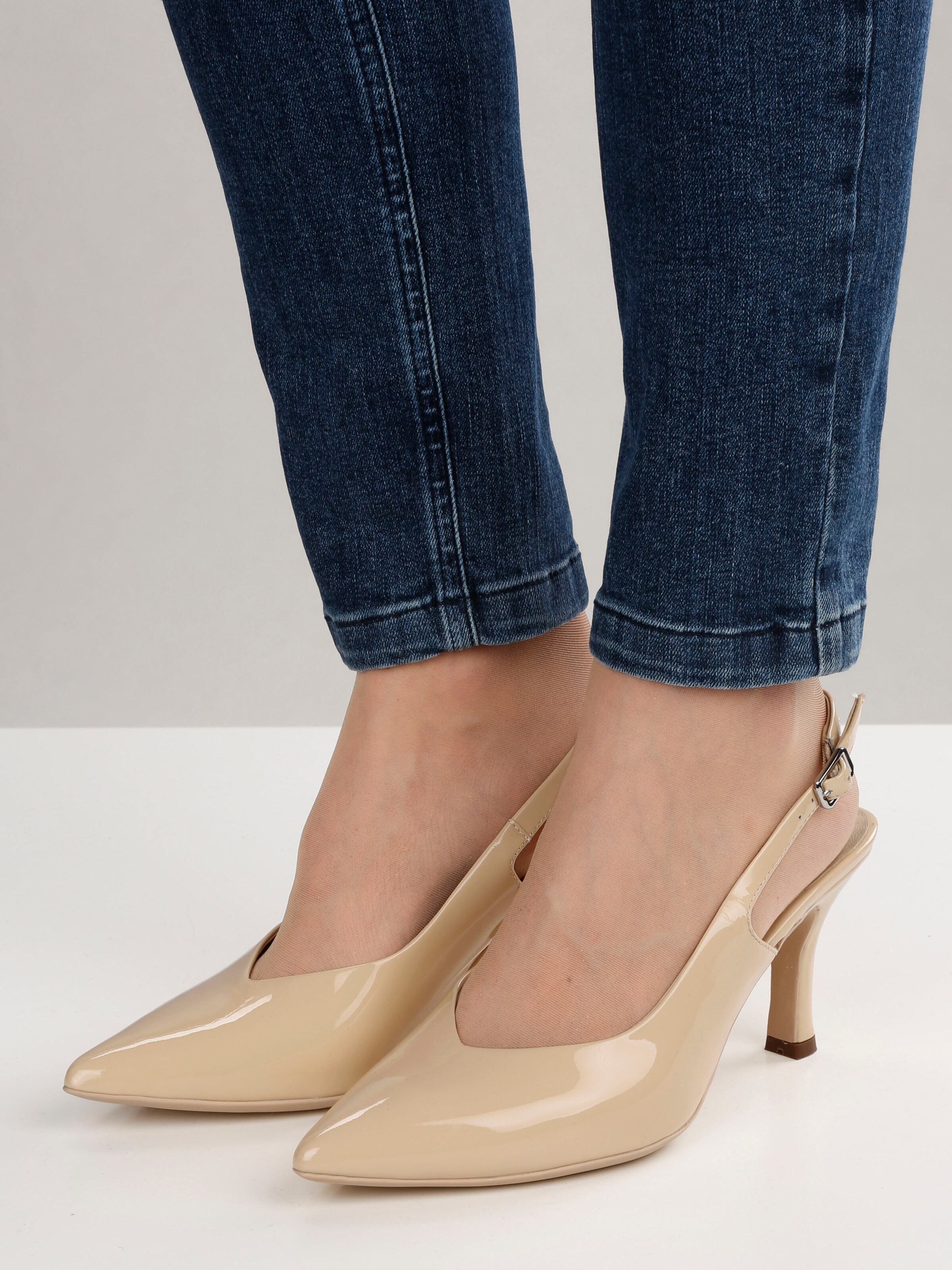 Slingpumps aus Lackleder thumbnail 1