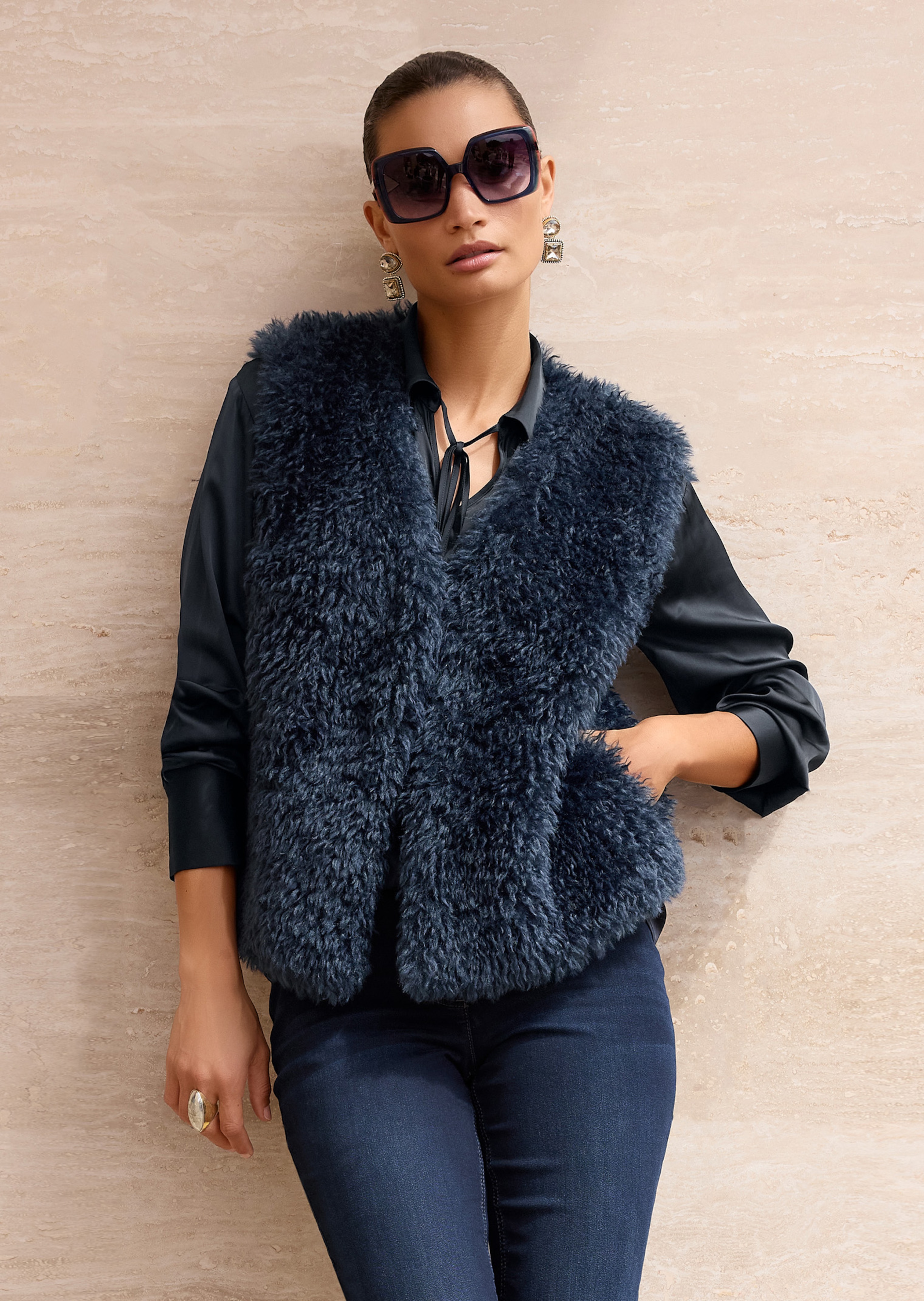 Faux fur gilet