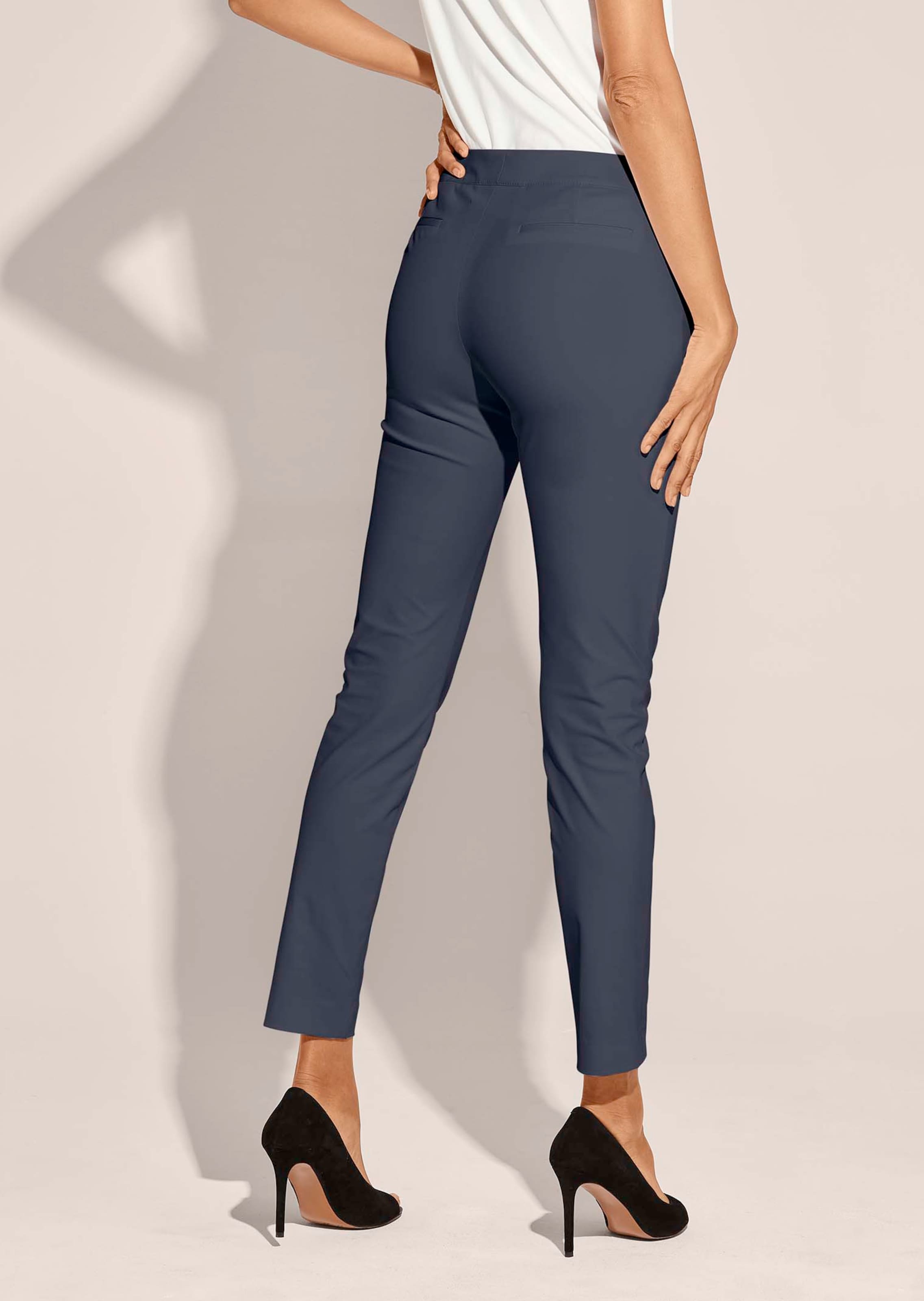 Schlanke Stretch-Hose thumbnail 4