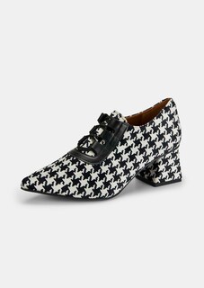 Heels with a houndstooth pattern and lacing thumbnail 1
