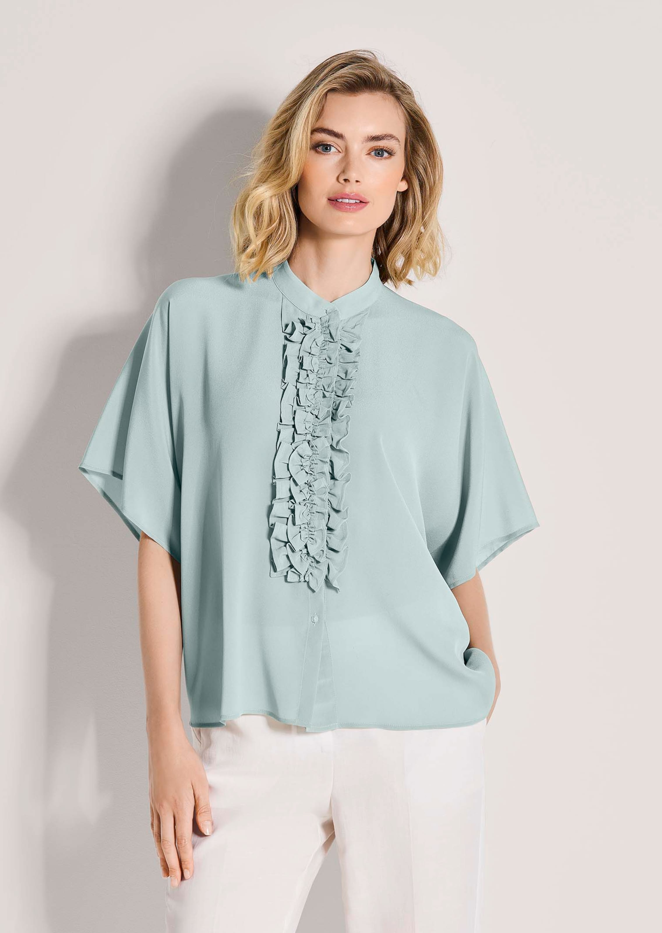Rüschenbluse im Kimono-Style