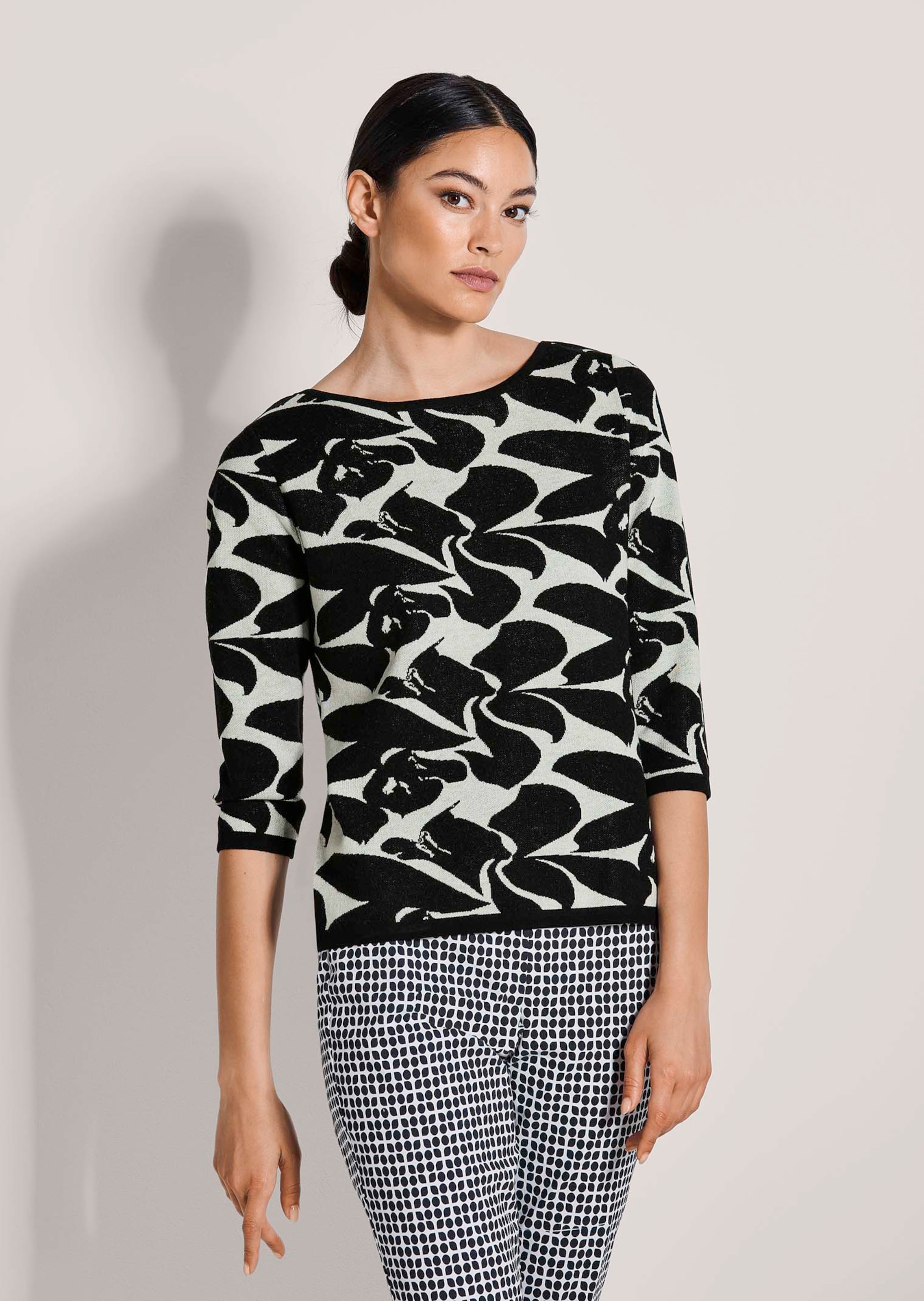 Pullover mit Jacquardmuster und U-Boot-Ausschnitt