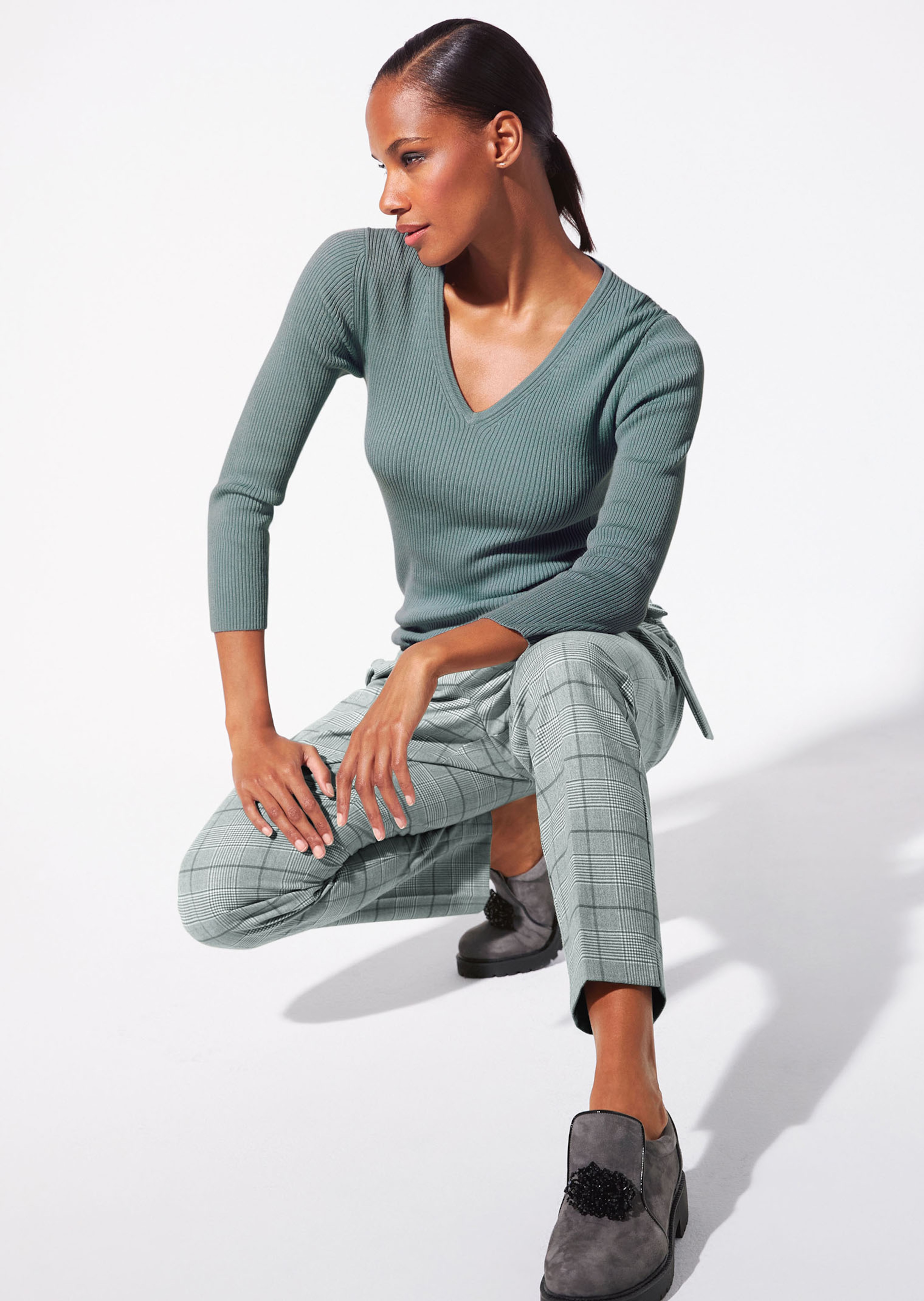 Karo-Bundfaltenhose mit Bindegürtel