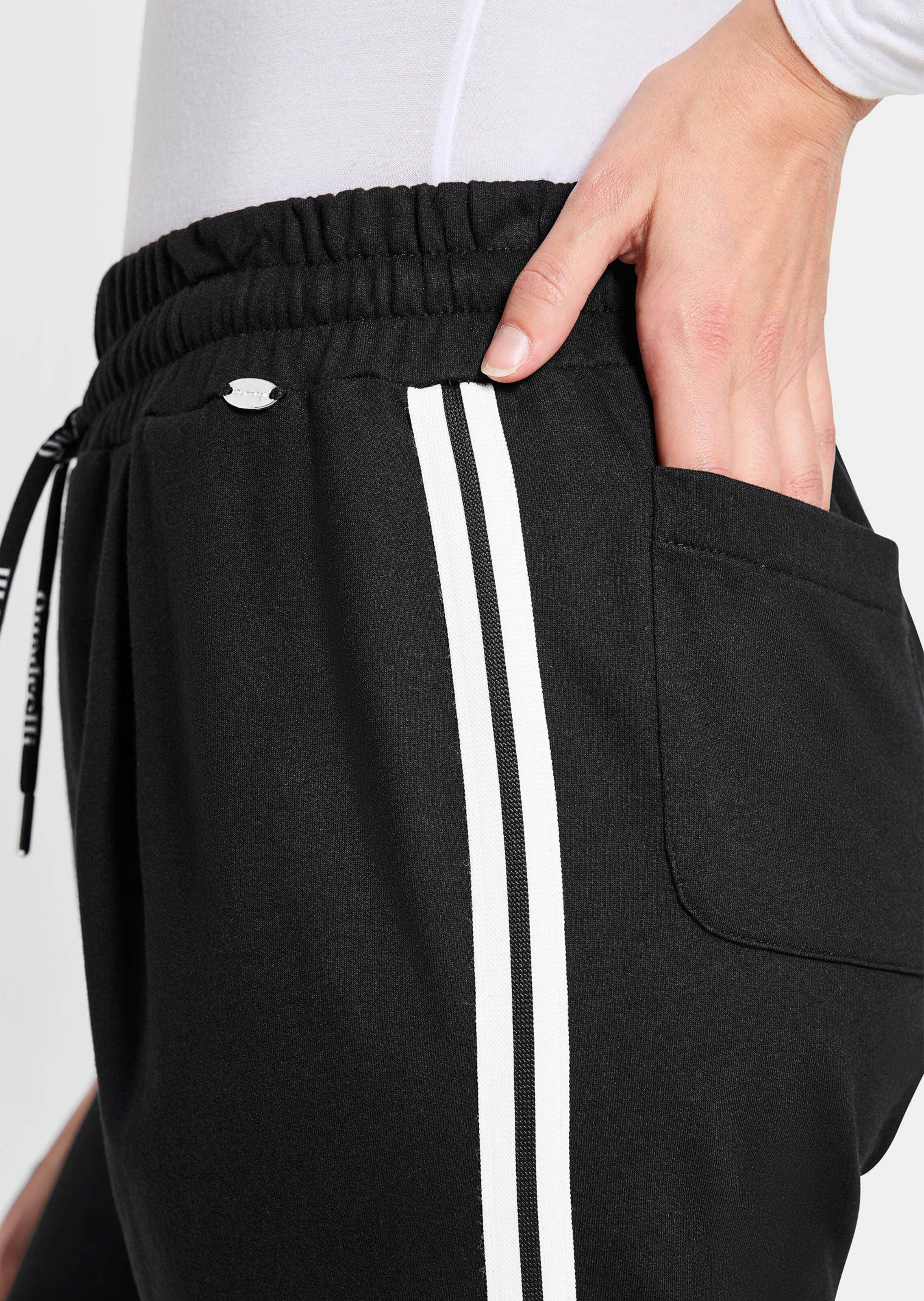 Pantalon de détente avec bandes contrastées thumbnail 3