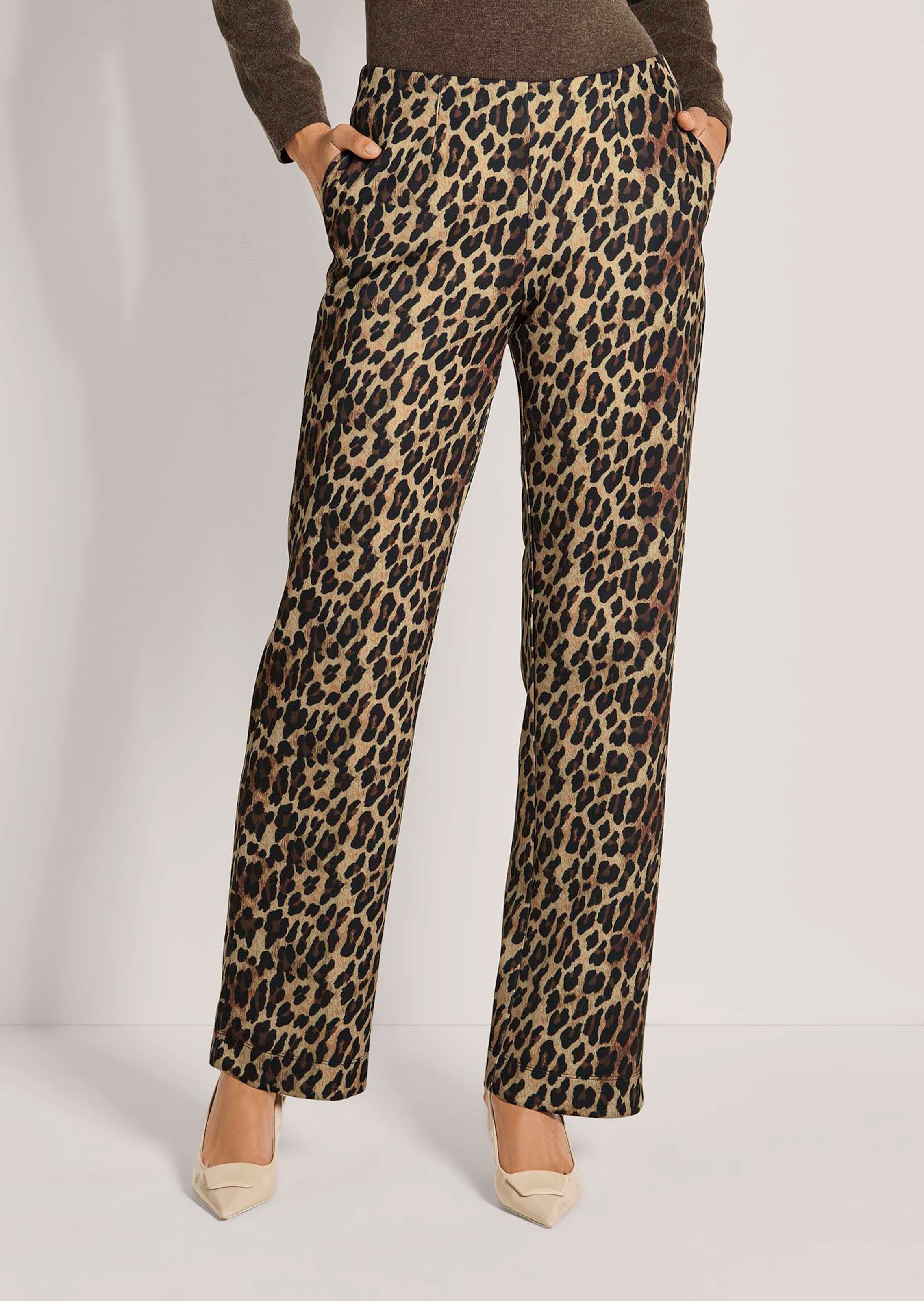 Weite Jerseyhose mit Leopardenmuster