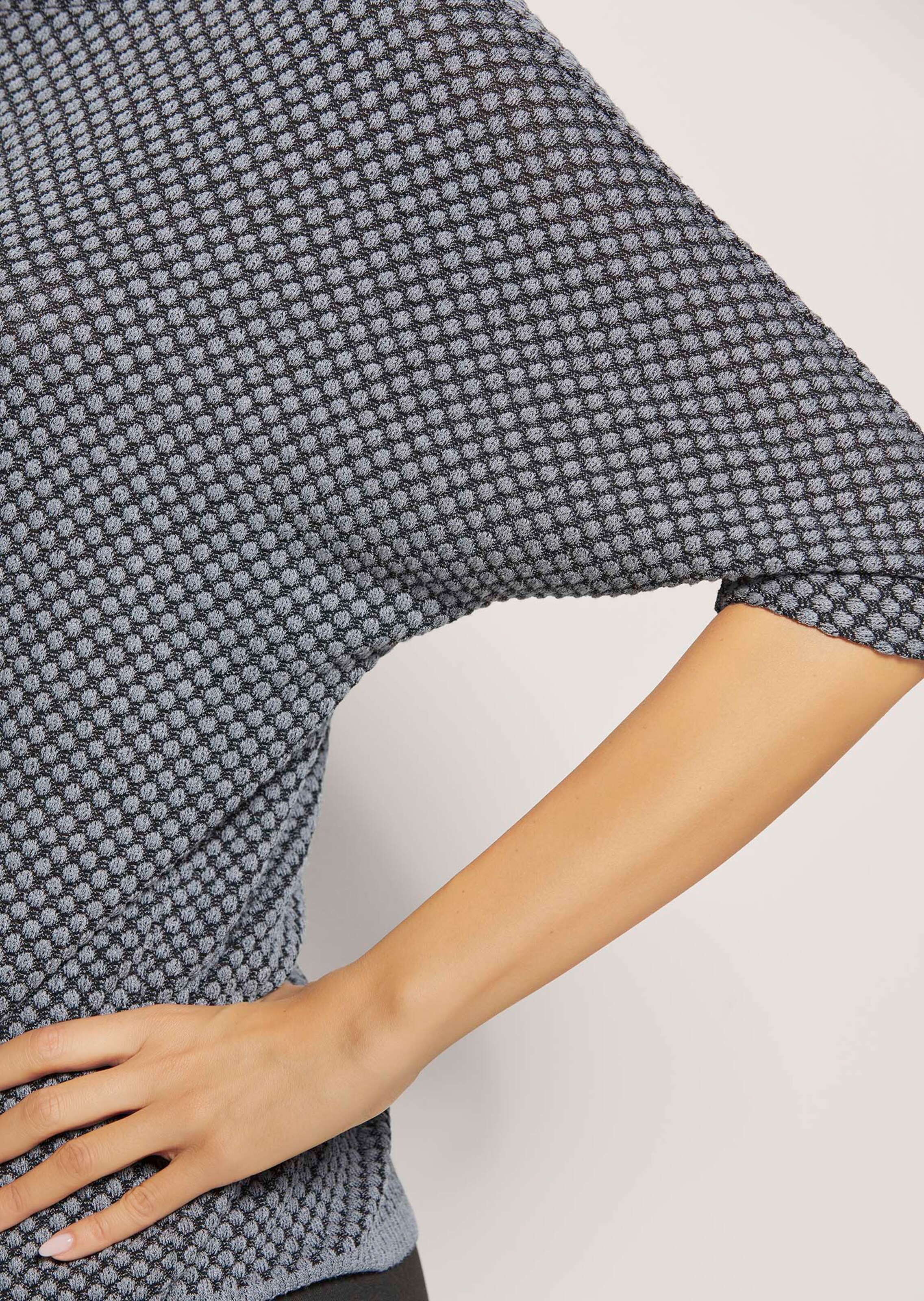 T-shirt thumbnail 6