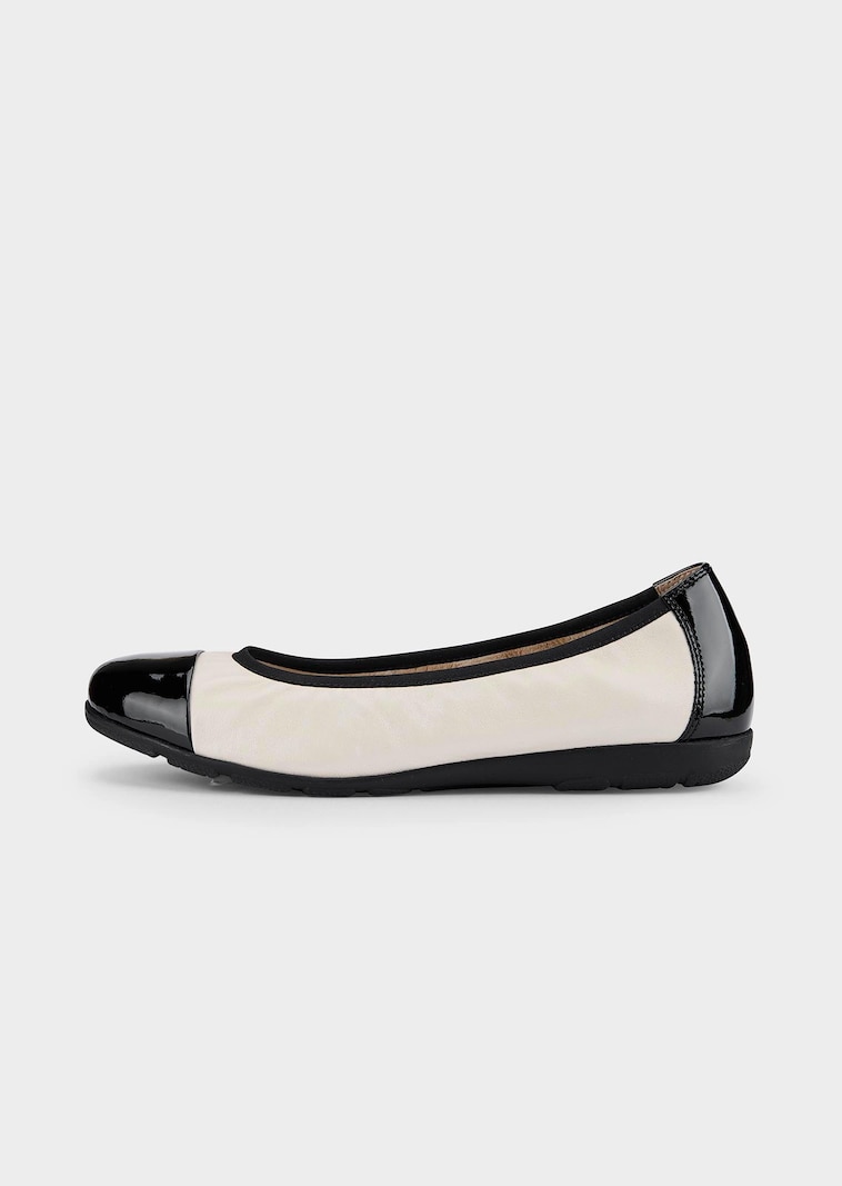 Ballerina aus echtem Leder