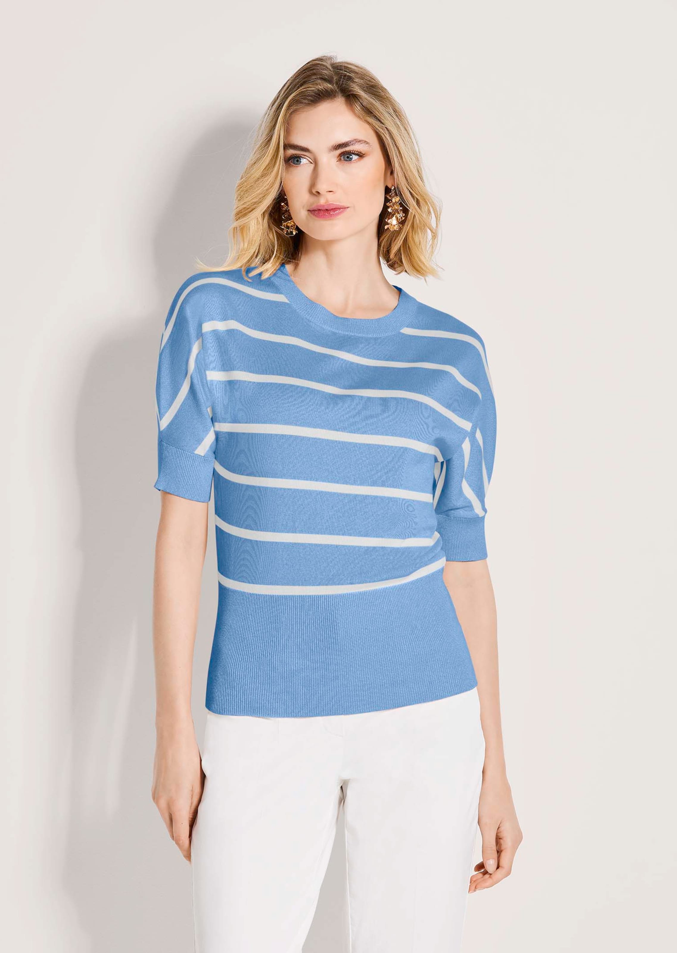 Pull. Pur coton