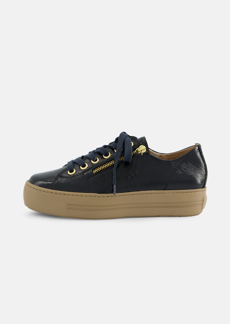 Sneaker aus Leder mit Plateausohle