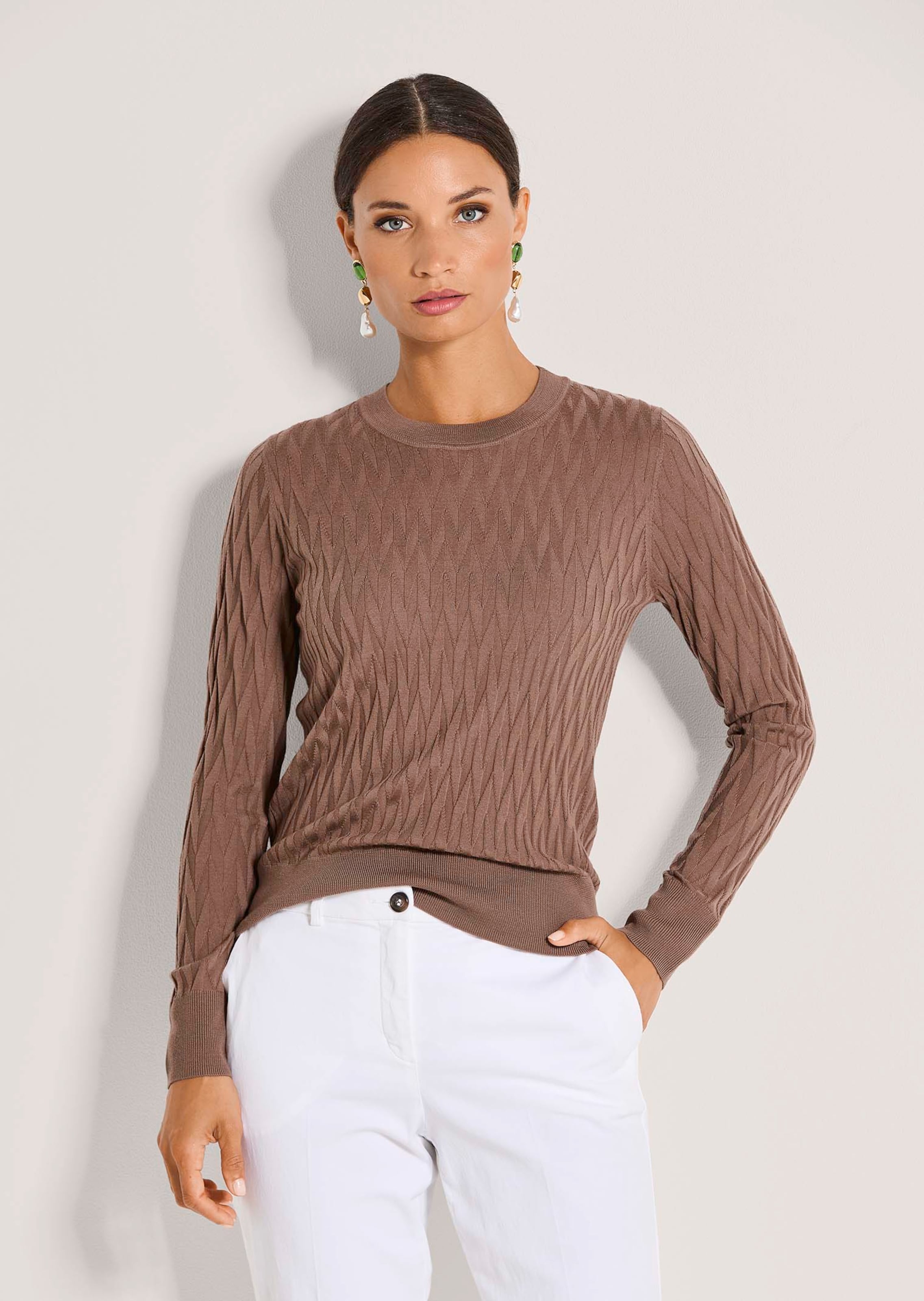 Pull. Pure laine vierge