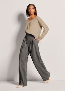 Weite Bundfaltenhose mit Bügelfalten thumbnail 3