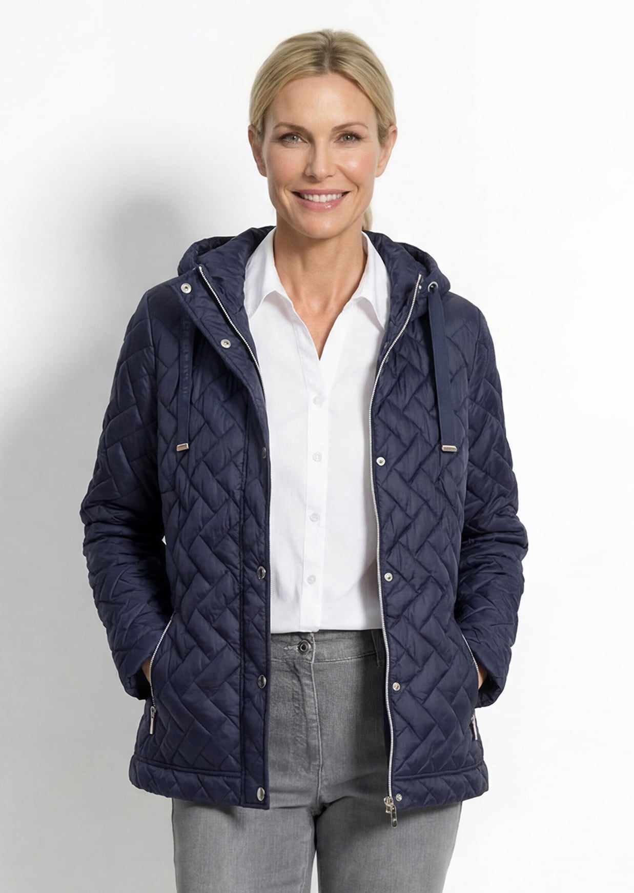 Leichte Steppjacke mit Kapuze