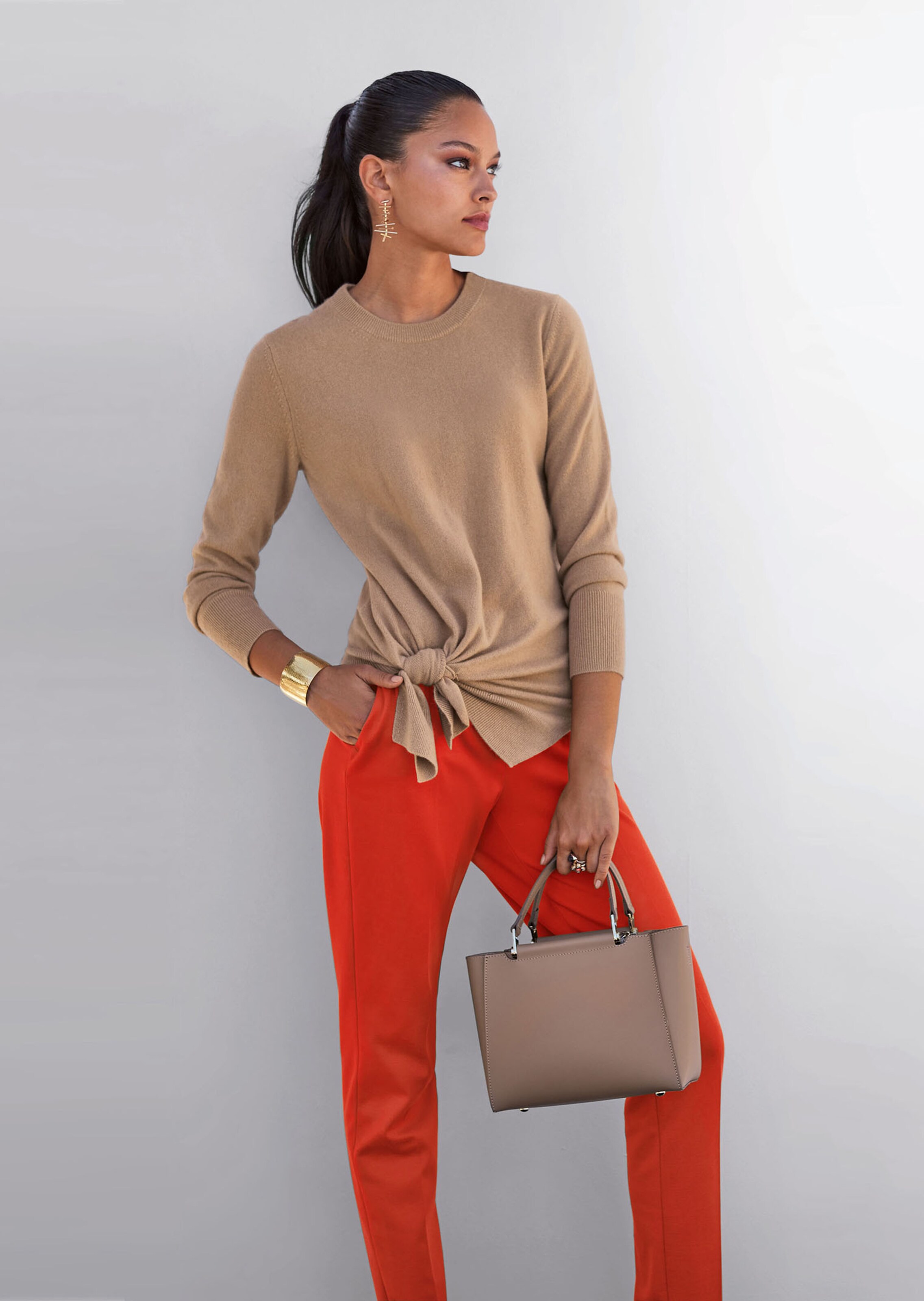 Kaschmirpullover mit Zierknoten
