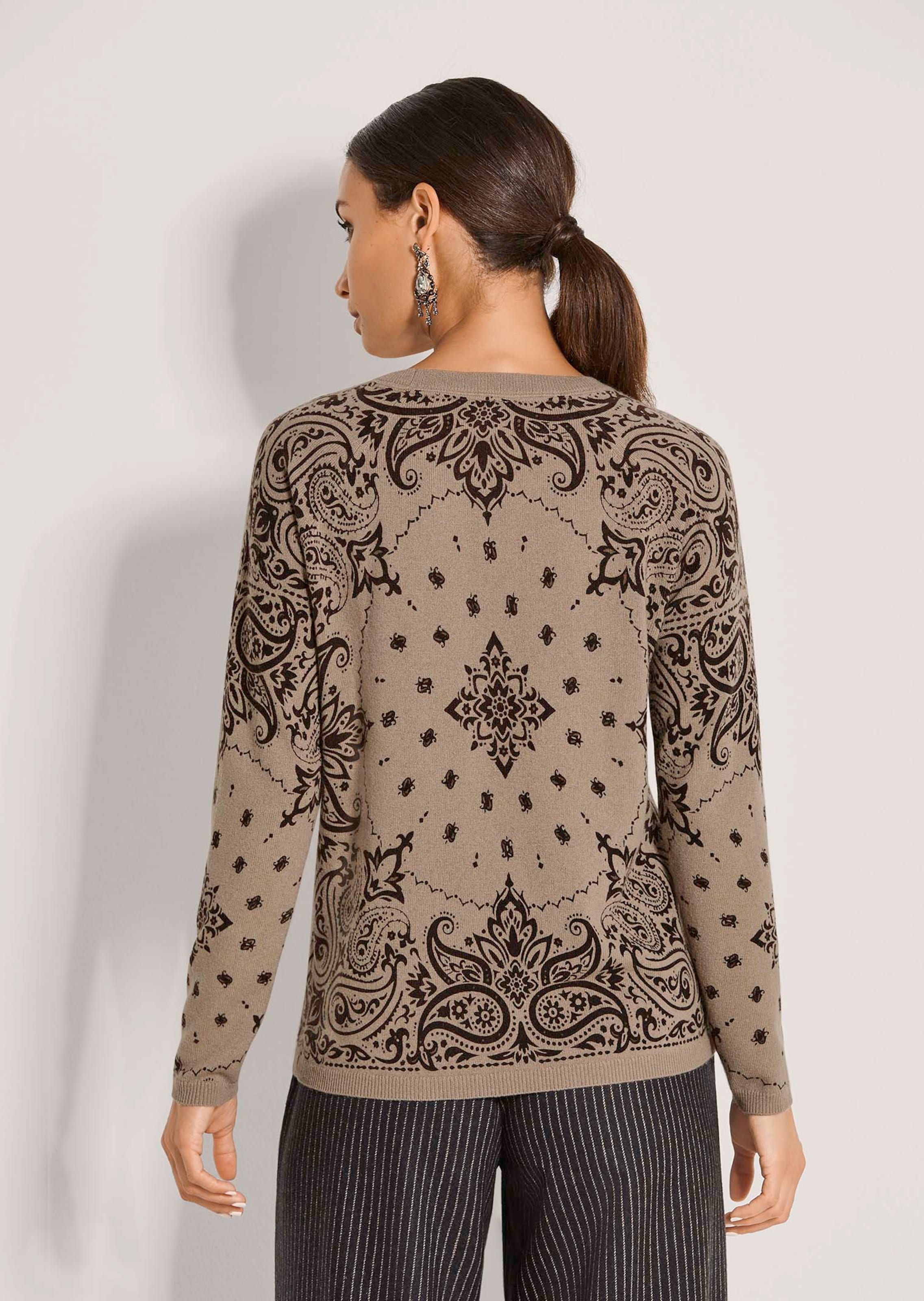 Pull en cachemire avec motif paisley thumbnail 4