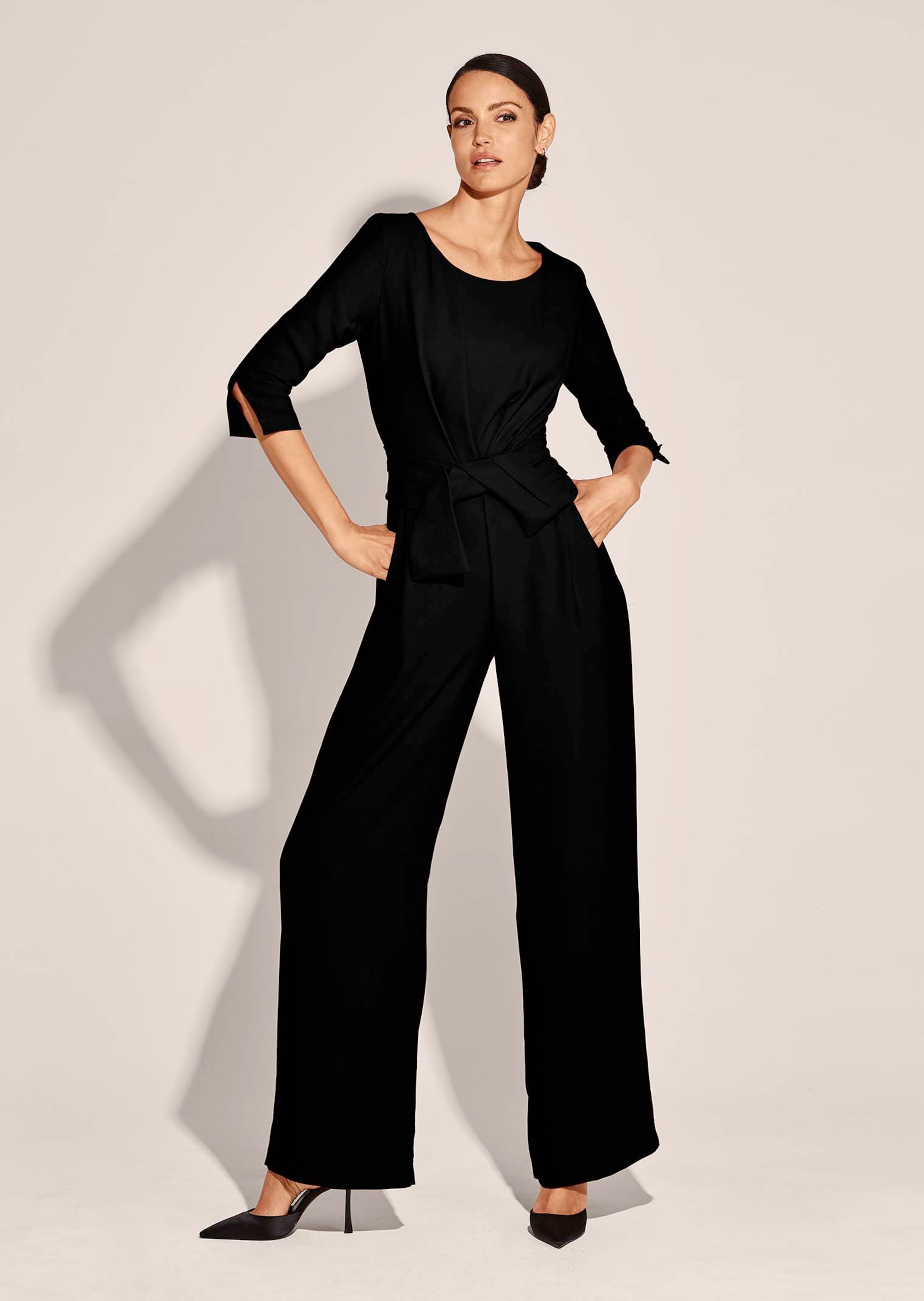 Overall mit weitem Bein und Bindeband