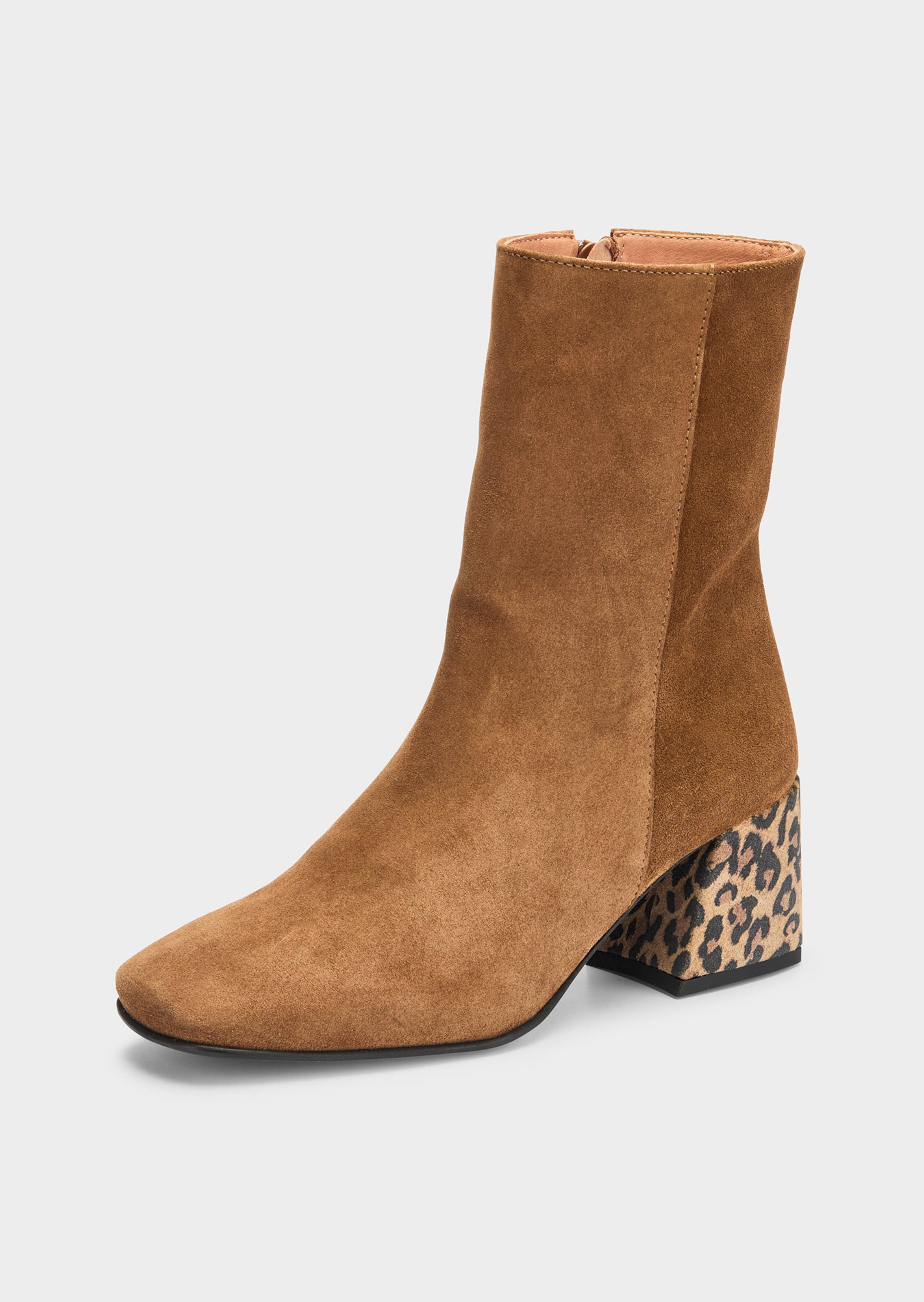 Stiefelette mit Leo-Absatz