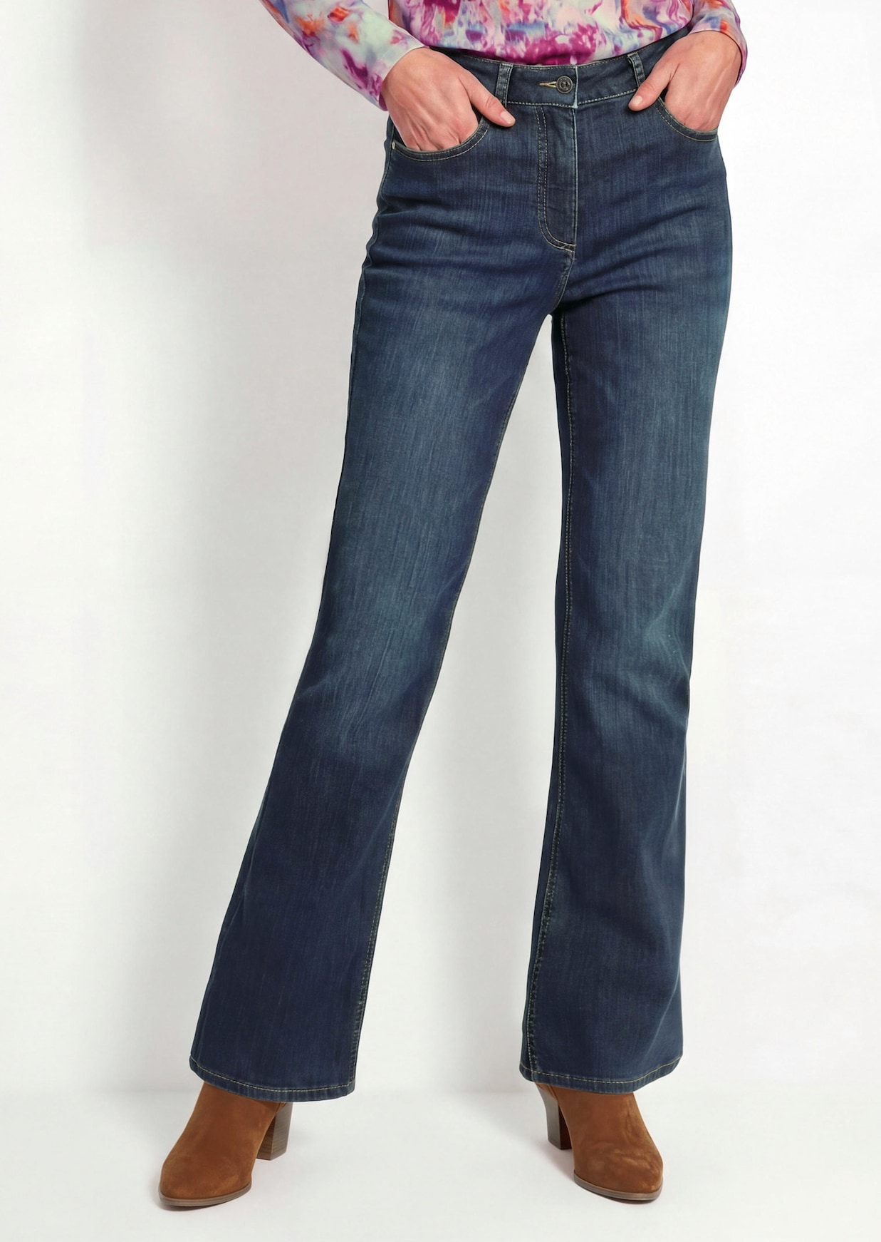 Jeans CARLA met uitlopende pijpen