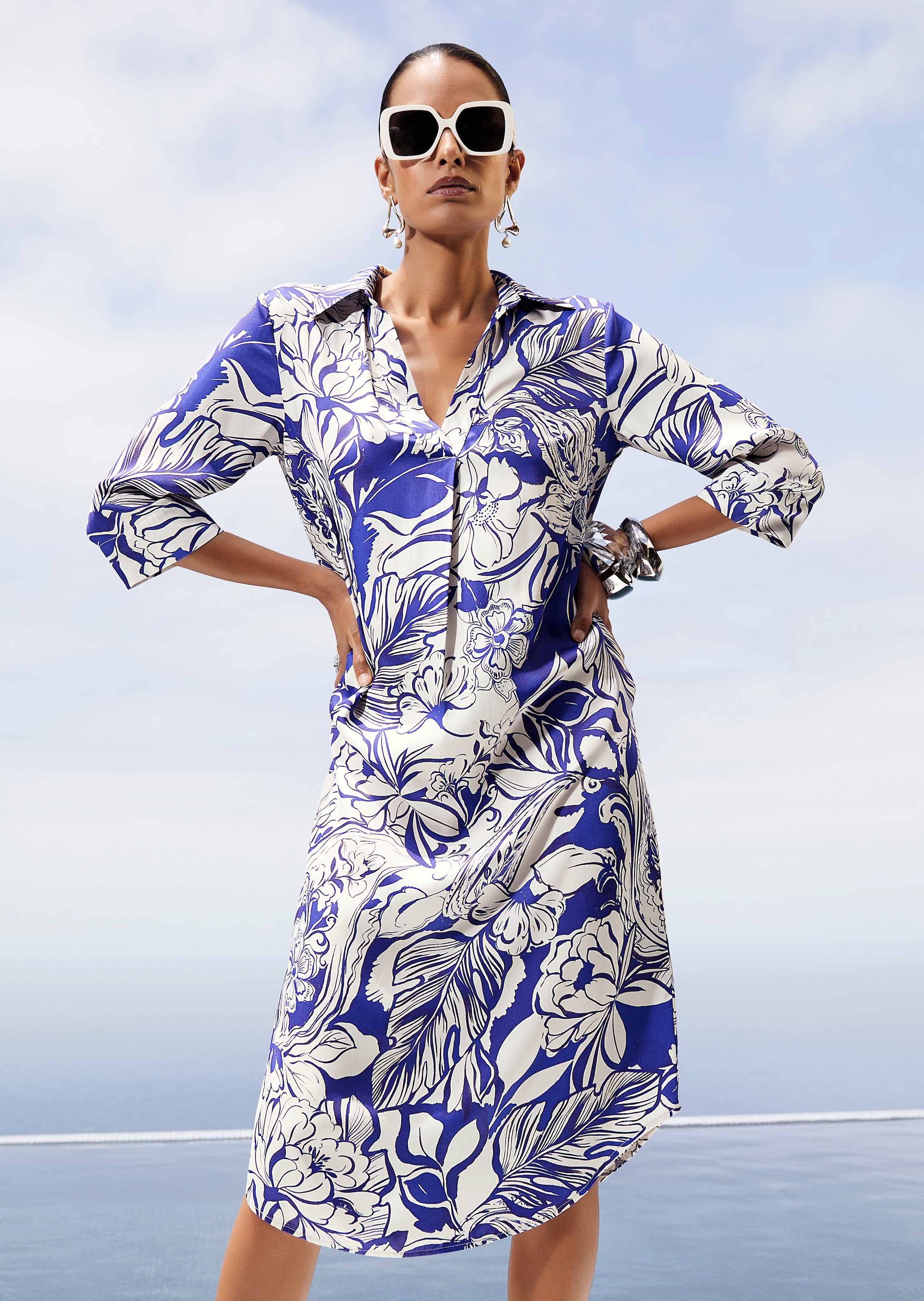 Sommerkleid mit floralem Print und 3/4-Arm