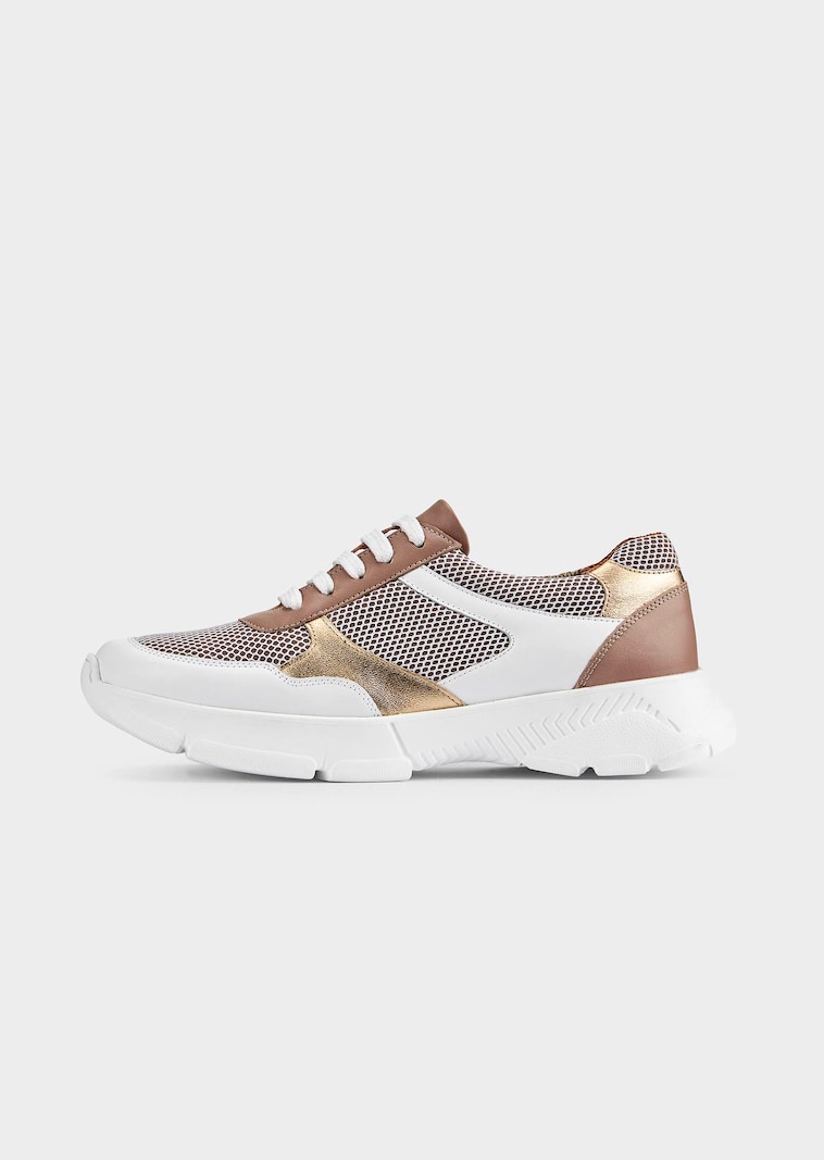 Sneaker mit Netzeinsatz