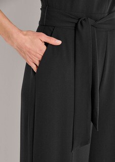 Ärmelloser Jumpsuit mit Bindeband thumbnail 5