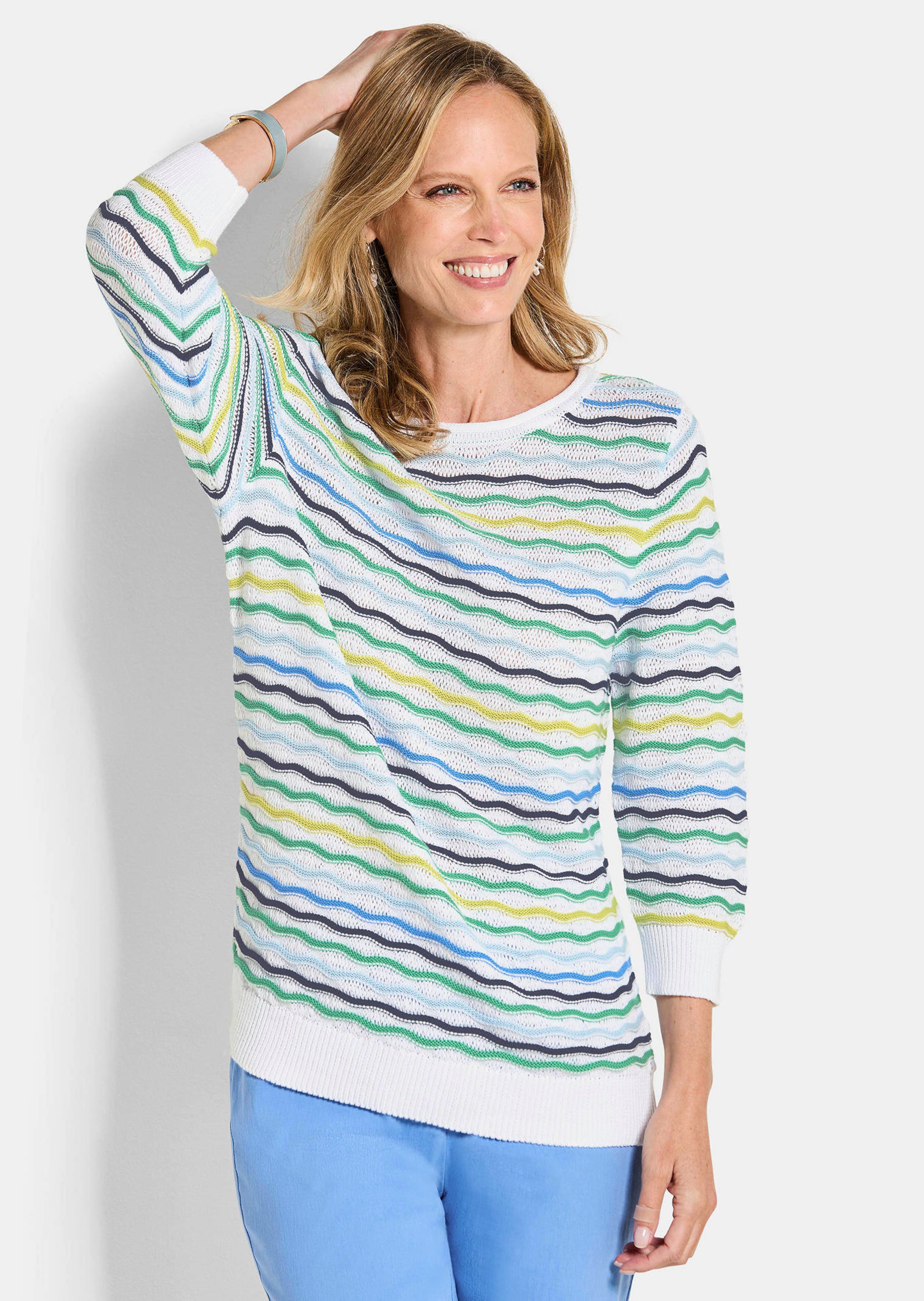 Pflegeleichter Strickpullover mit Wellenmuster