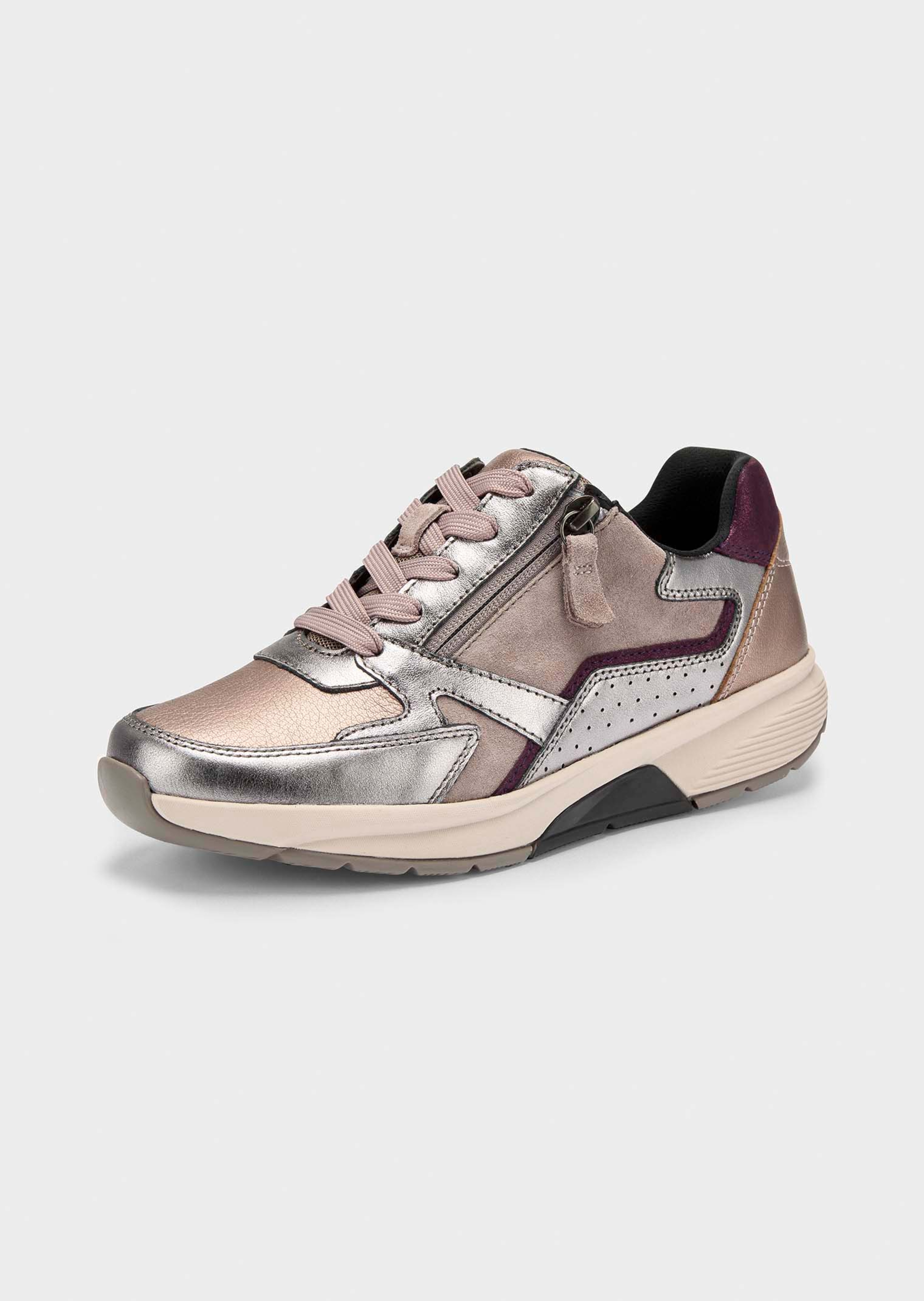 Sneaker mit Mesh-Futter