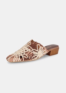 Pantolette mit floralen Ornamenten thumbnail 1