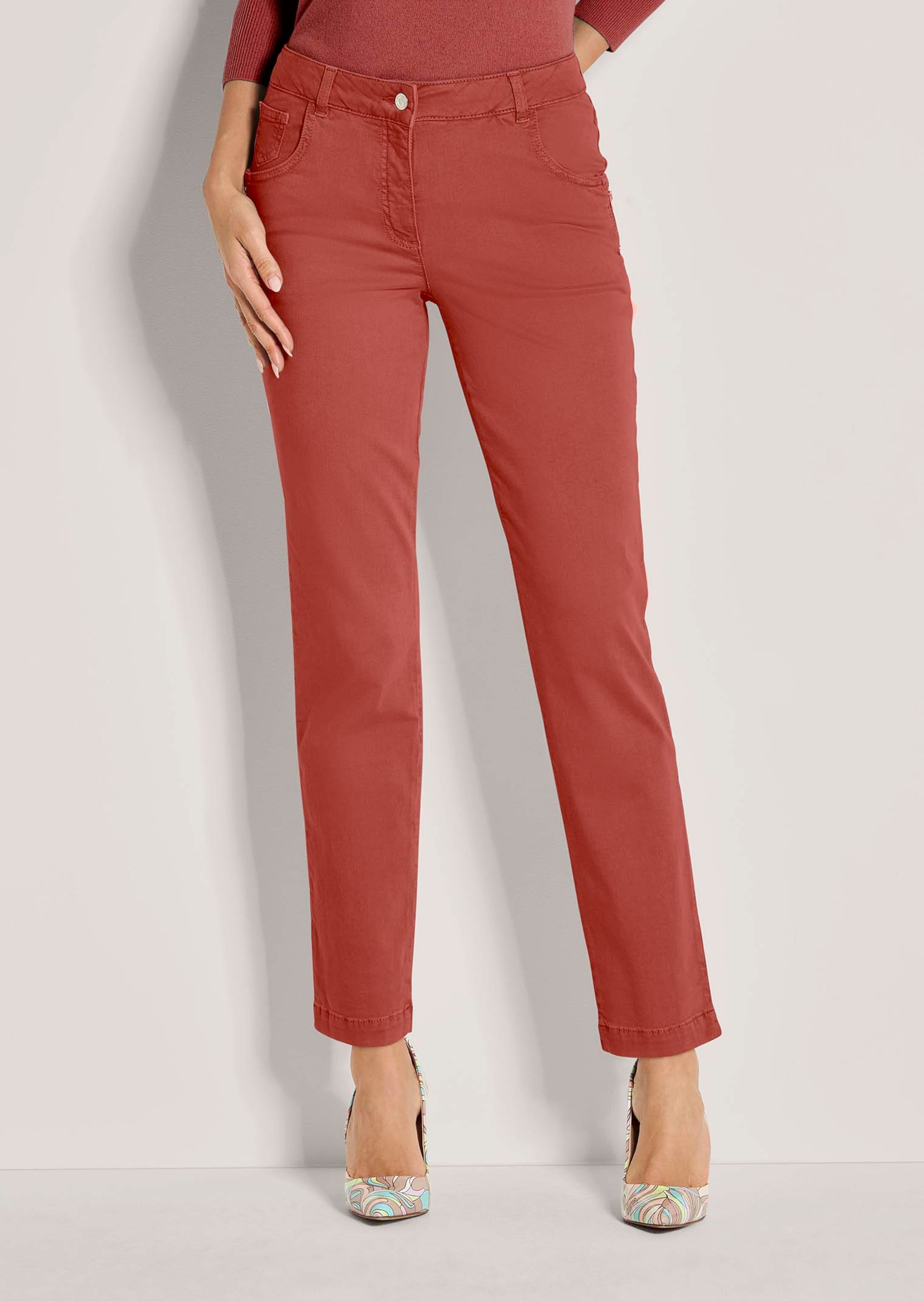 Schlanke Five-Pocket mit Stretch-Komfort