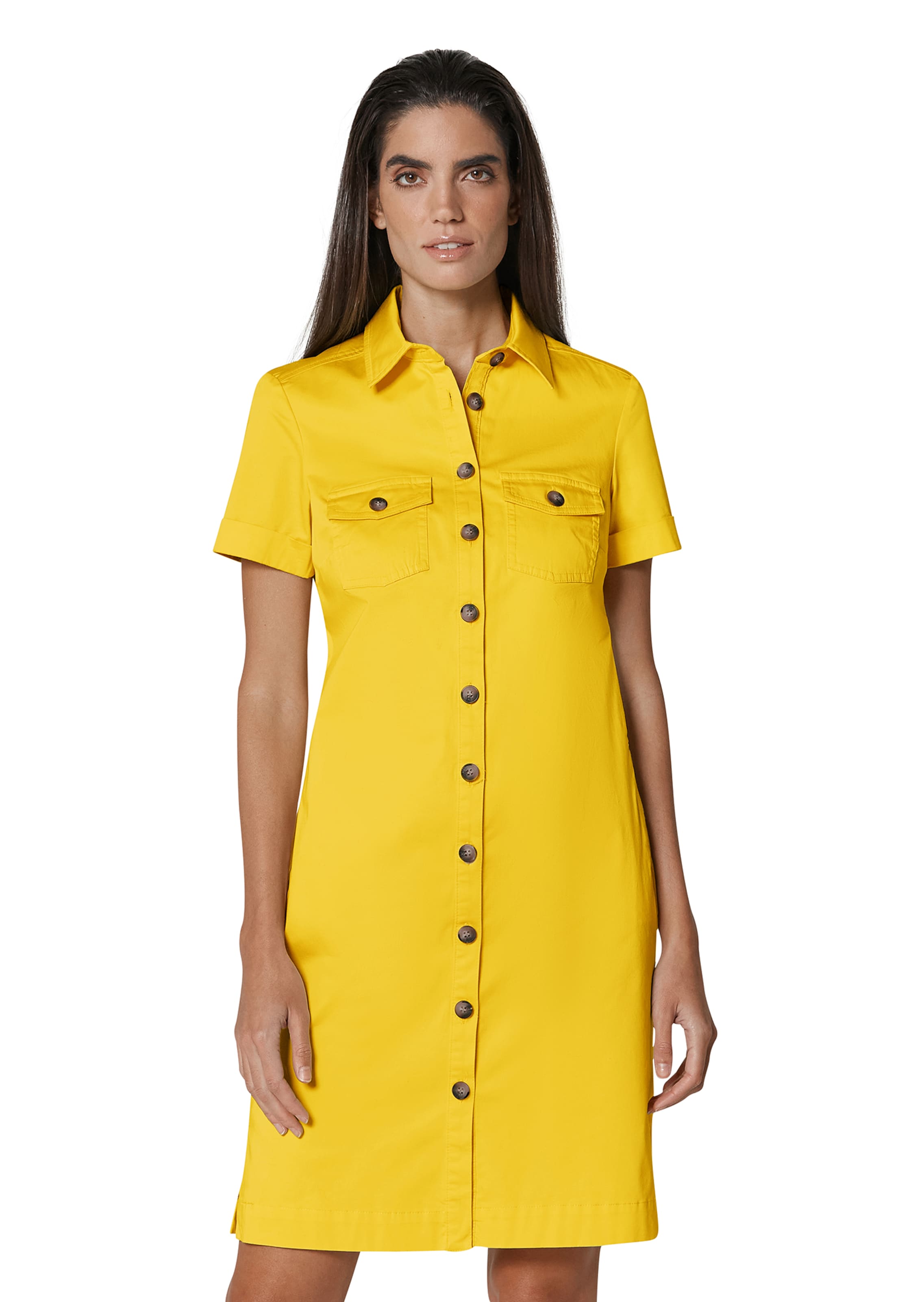 Robe chemise coupe ajustée à manches courtes
