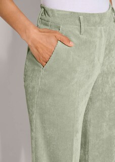 Weite Cordhose mit Bügelfalten thumbnail 6