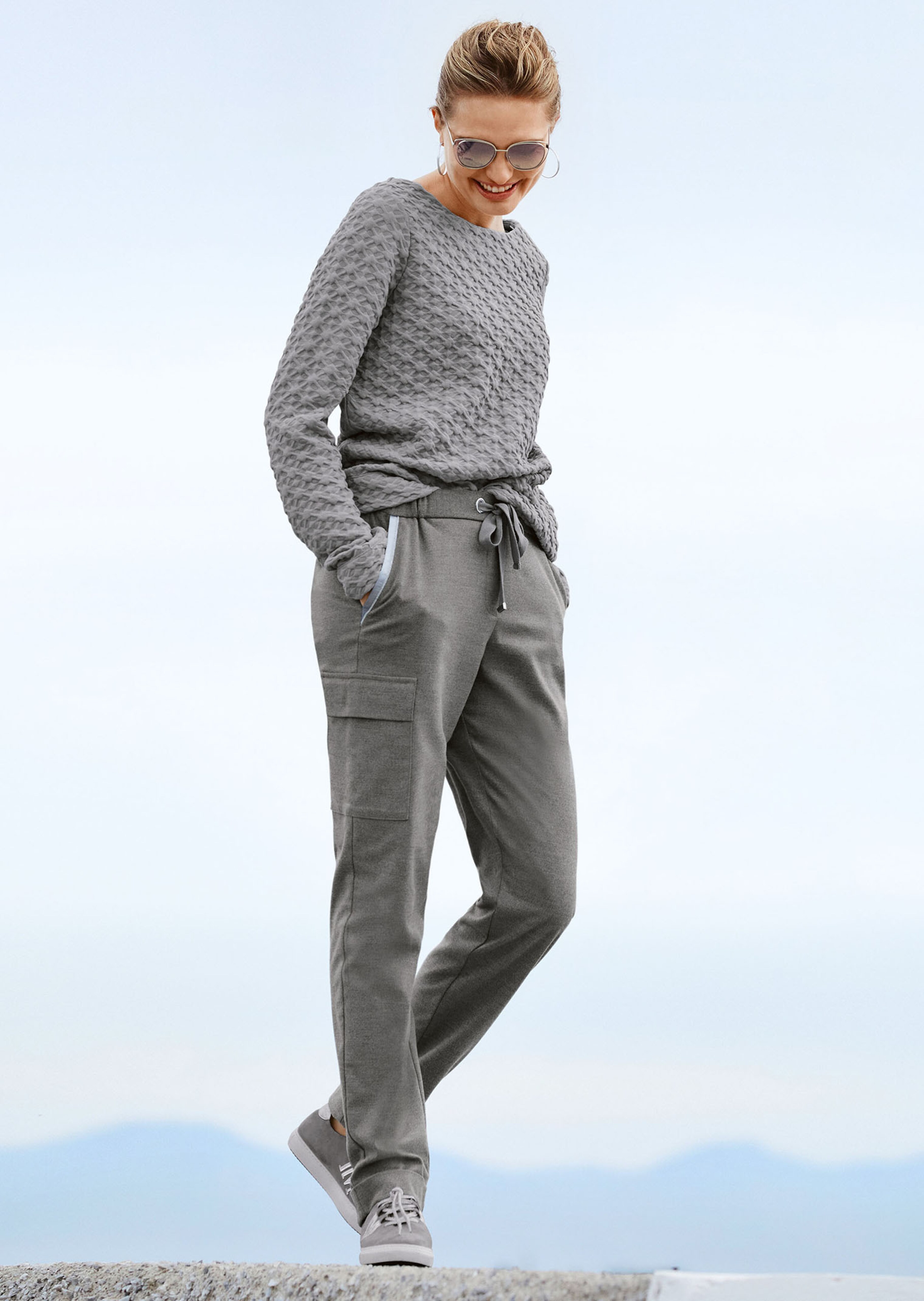 Edel-Joggpants mit vielen Details