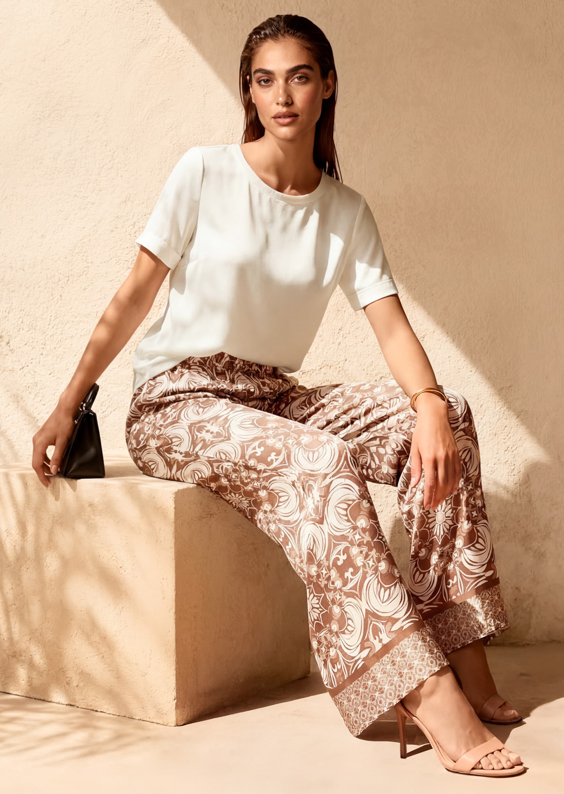 Weite Sommerhose mit Unikat-Print