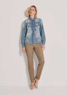 Denim blouse featuring floral embroidery thumbnail 3