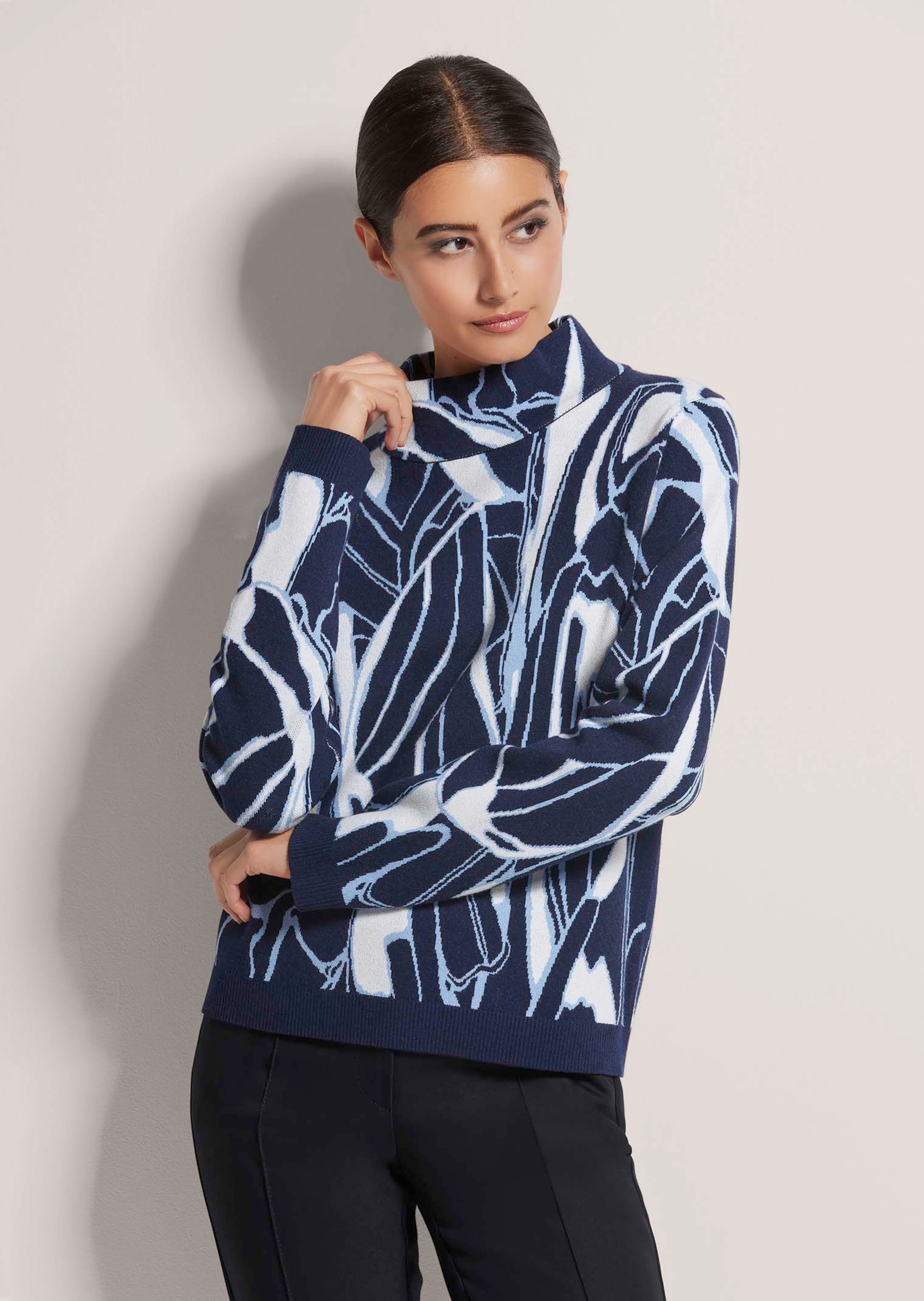 Pull jacquard