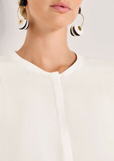 Lange Seidenbluse in kragenloser Form thumbnail 6