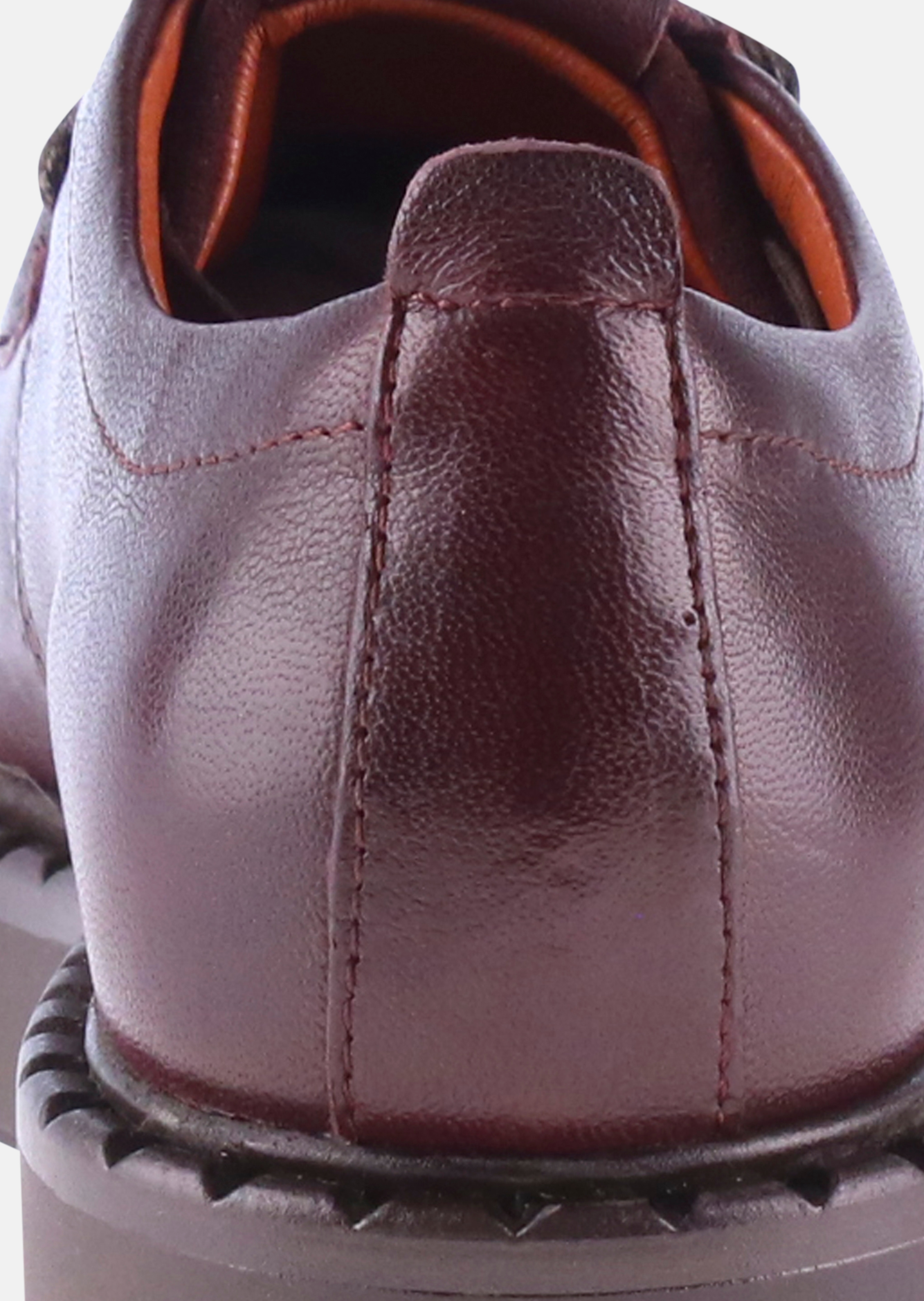 Chaussures à lacets en cuir avec semelle profilée