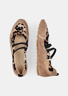 Leder-Ballerina mit Details im Animal-Print thumbnail 2