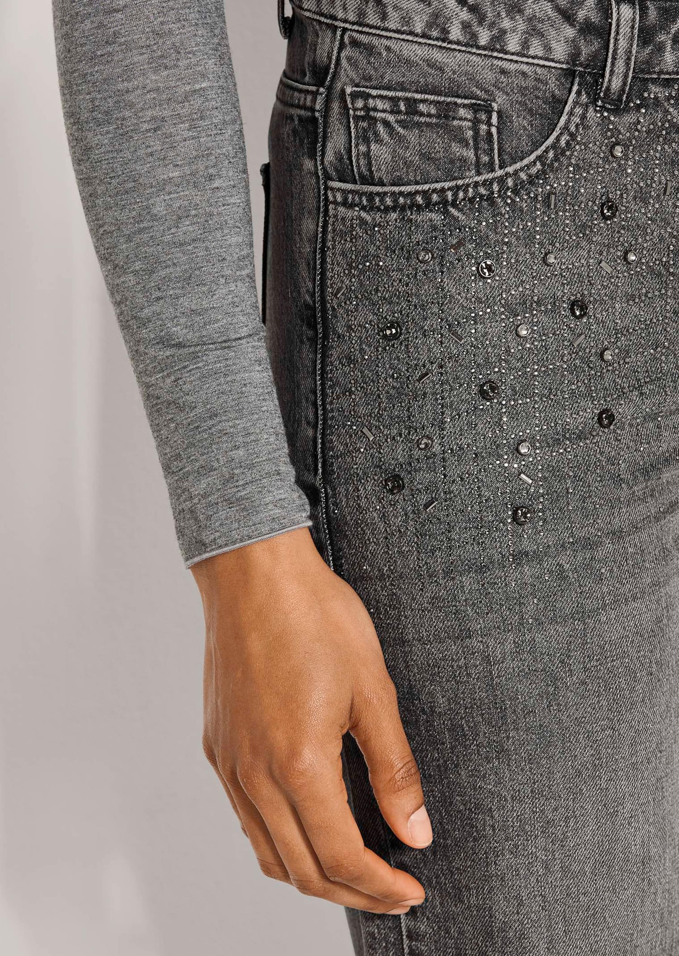 Jeans met rechte pijpen en stras elementen thumbnail 6