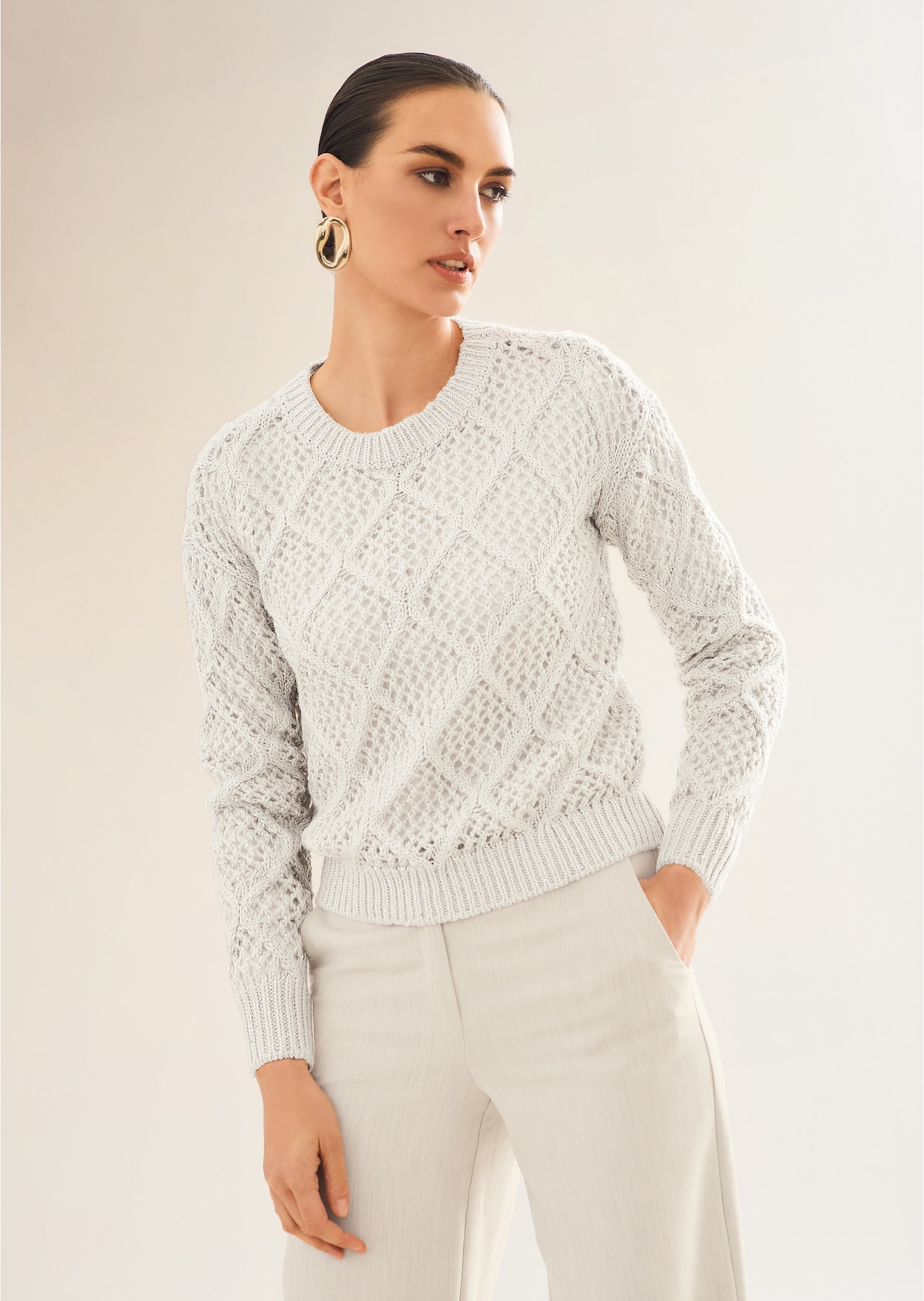 Ajour-Pullover mit Glanz-Effekt