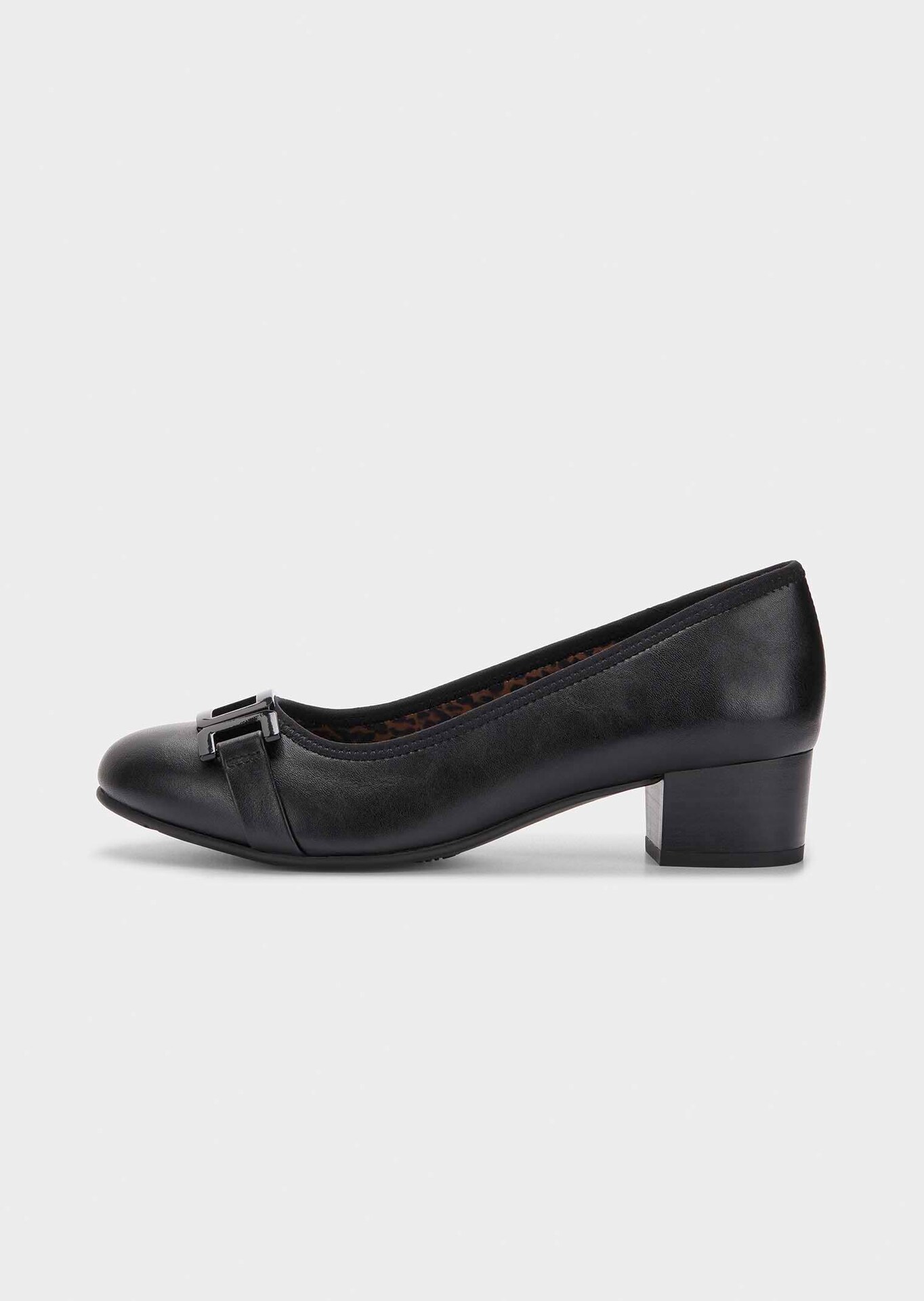Pumps mit Zierschnalle