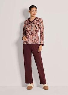 Pyjamas with an animal print and a V-neckline thumbnail 1