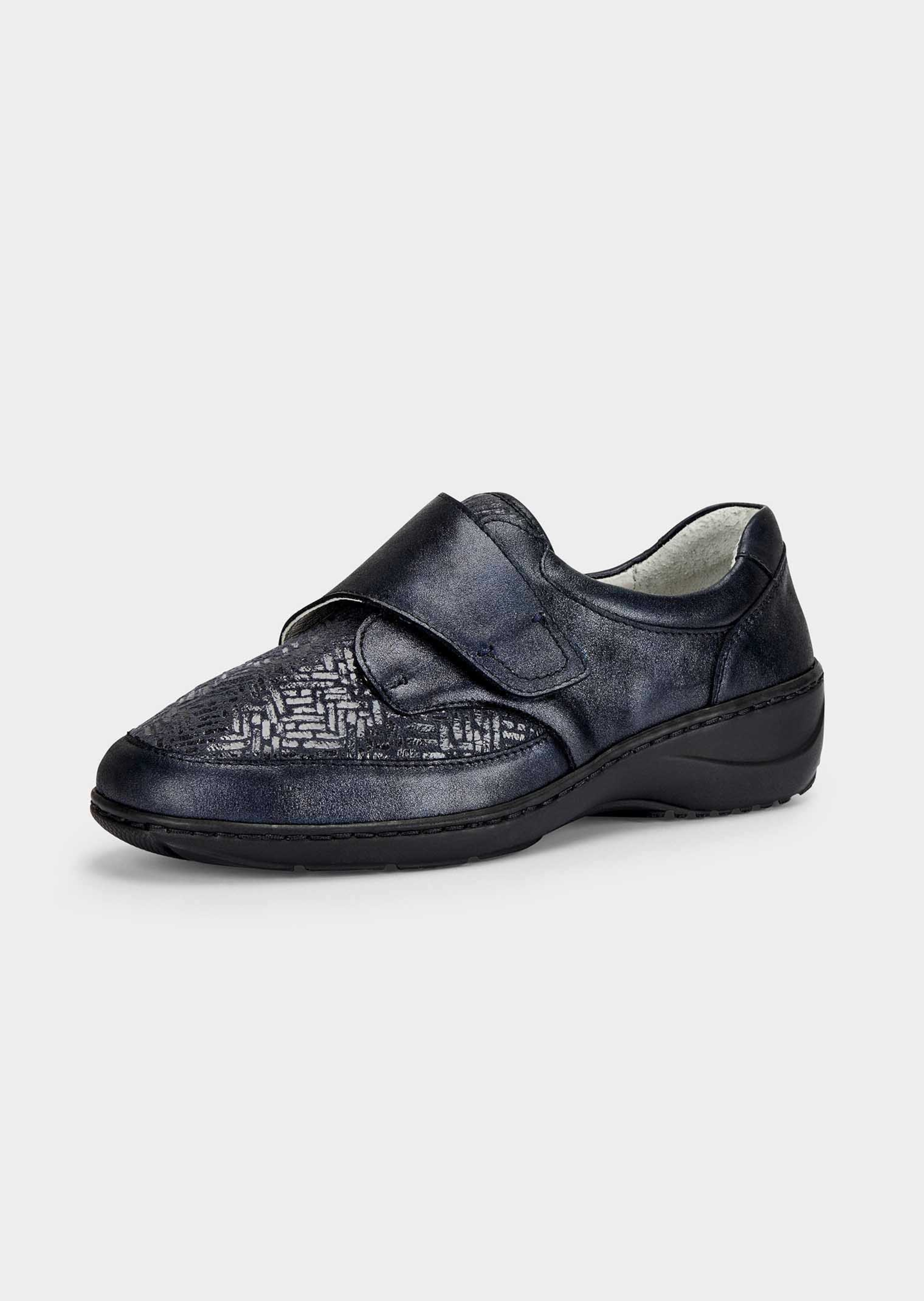 Chaussures basses avec large fermeture velcro