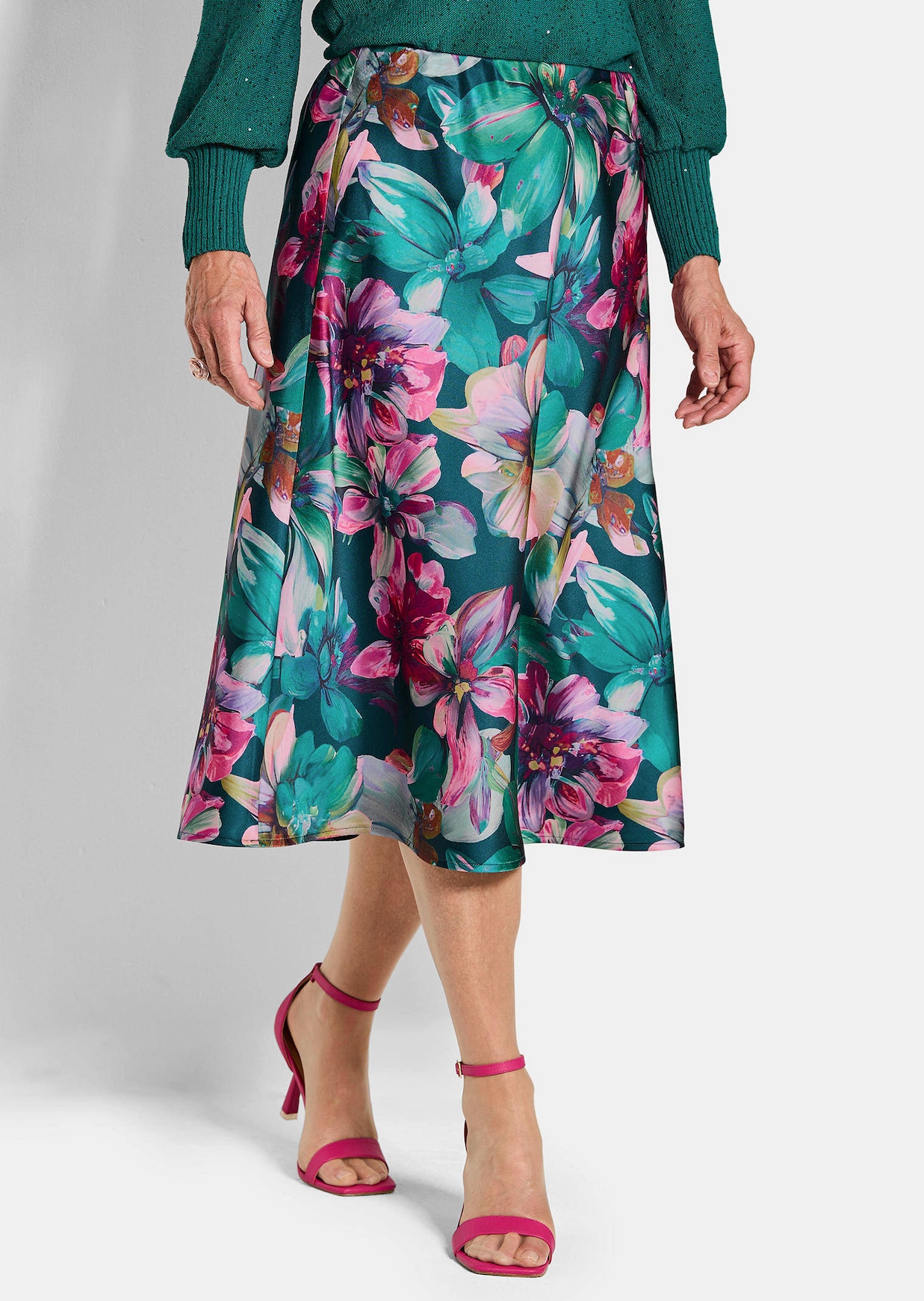 Jupe en satin avec motif floral