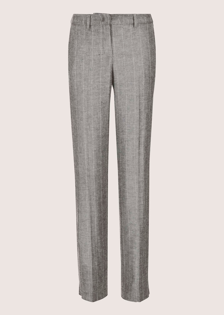 Nadelstreifen-Hose mit Bügelfalten